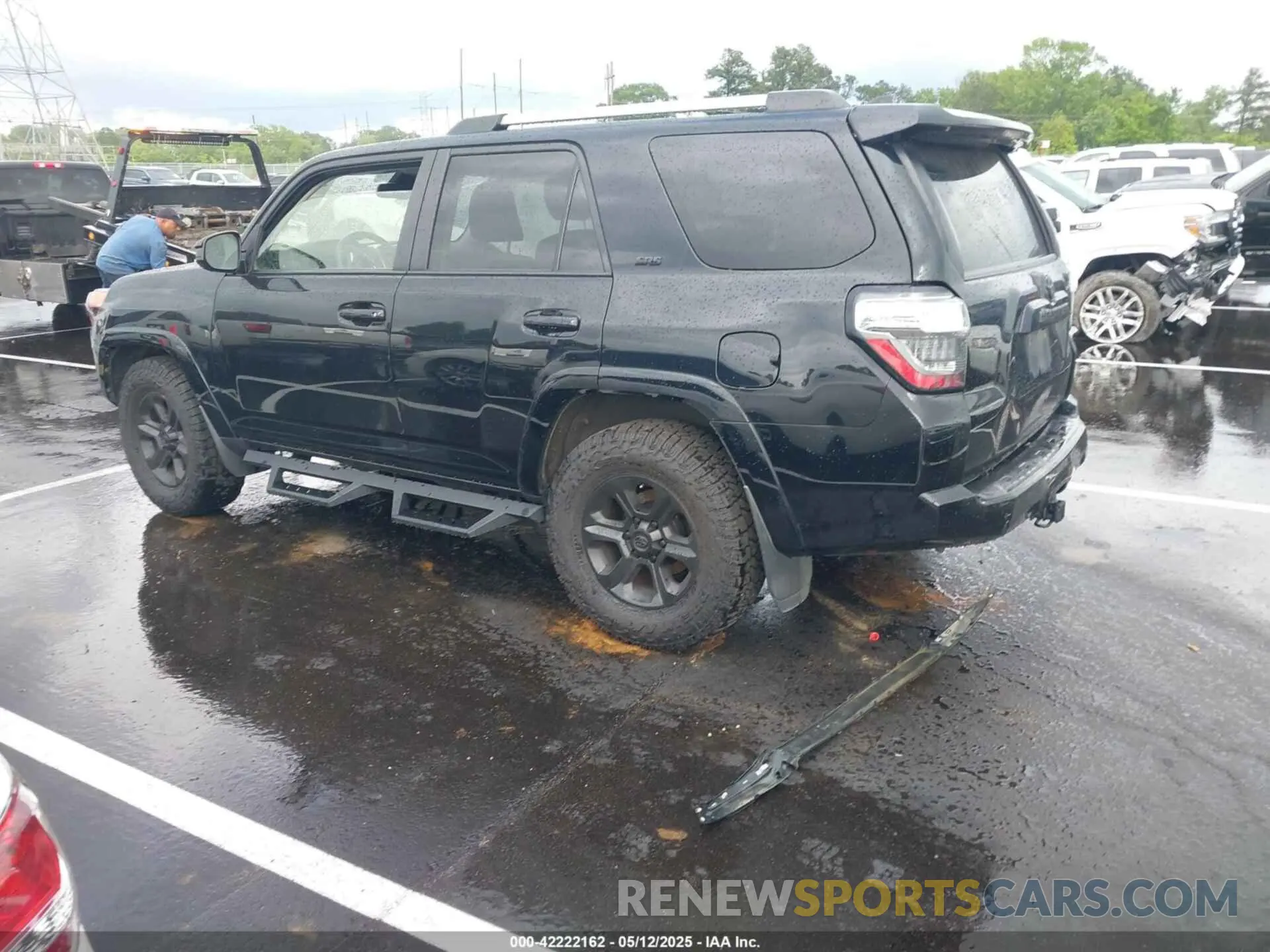 14 fotografías del automóvil dañado JTEEU5JRXM5239905 TOYOTA 4RUNNER 2021