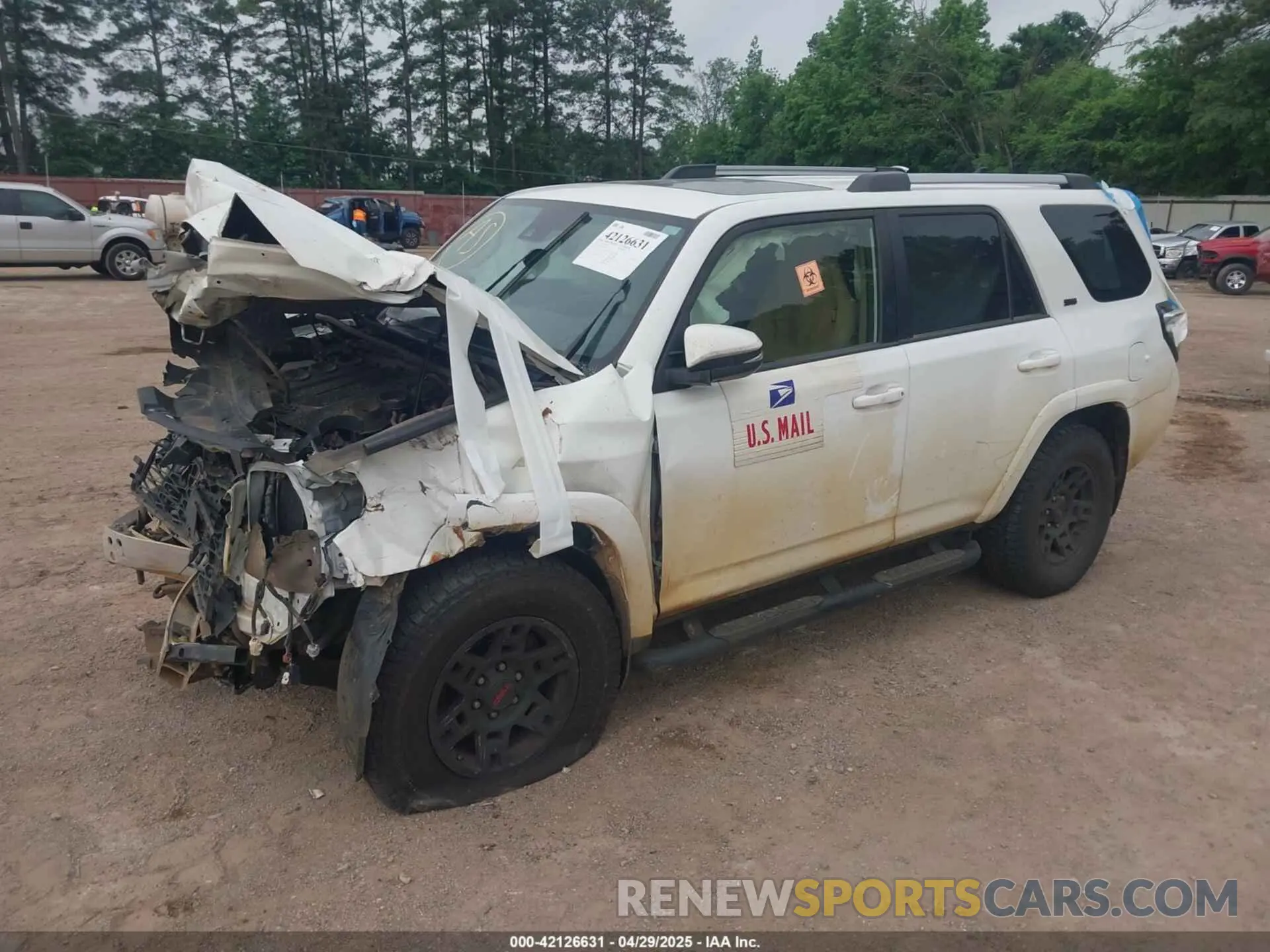 2 fotografías del automóvil dañado JTEFU5JR0M5231140 TOYOTA 4RUNNER 2021
