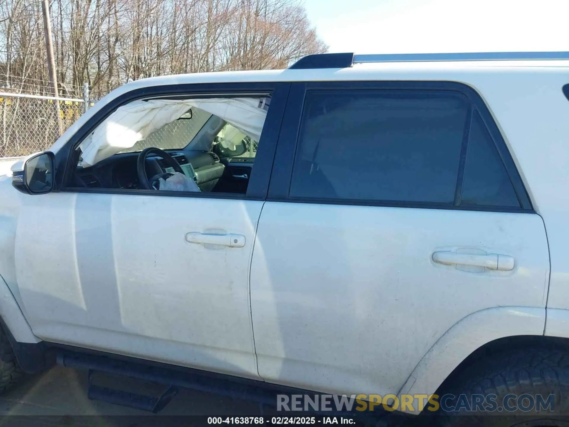14 fotografías del automóvil dañado JTEFU5JR0M5245152 TOYOTA 4RUNNER 2021