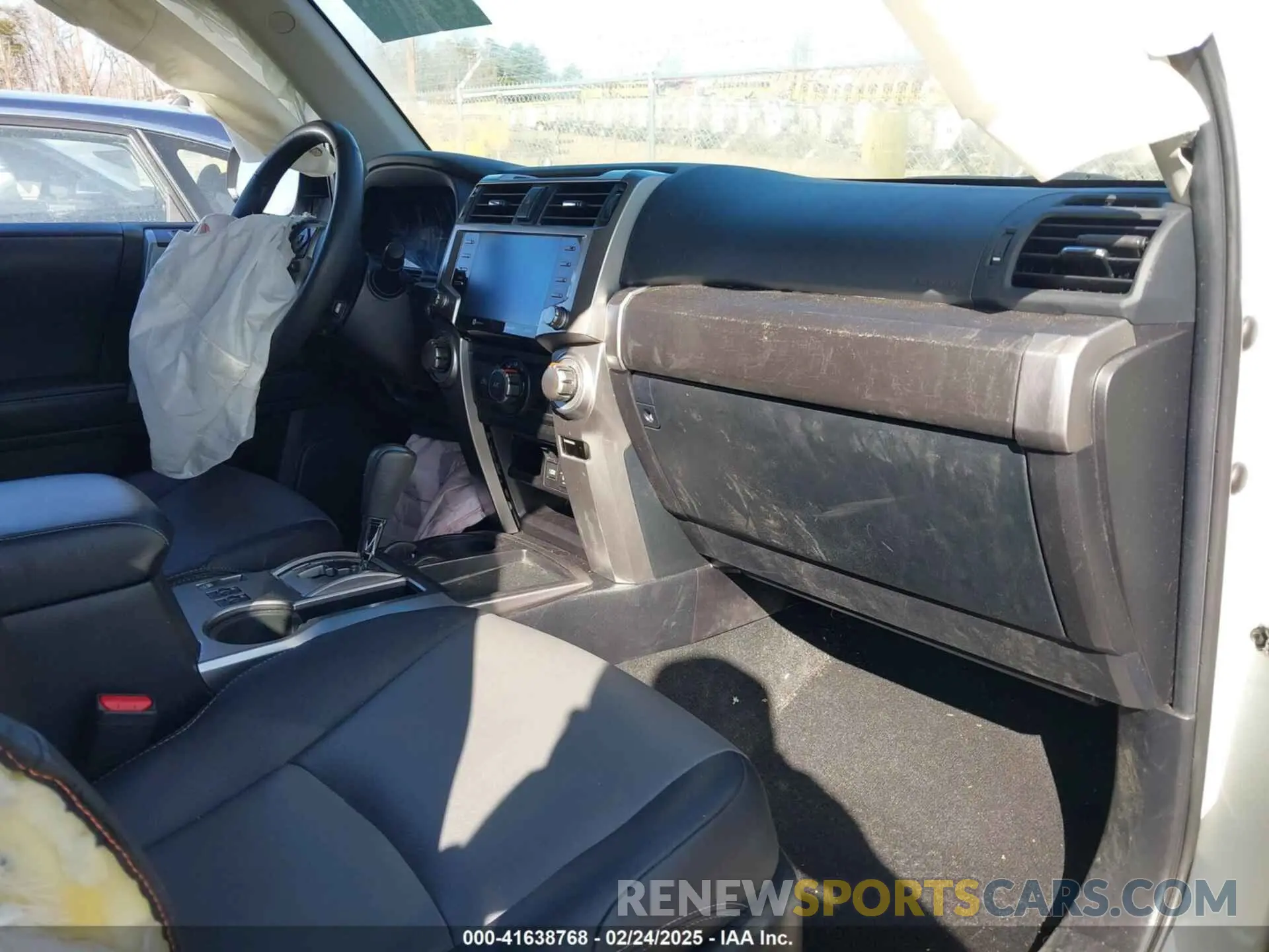 5 fotografías del automóvil dañado JTEFU5JR0M5245152 TOYOTA 4RUNNER 2021