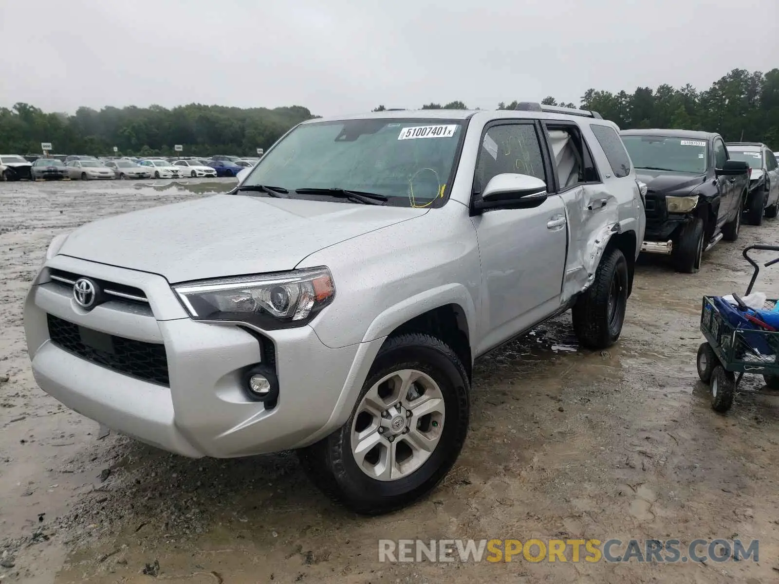 2 fotografías del automóvil dañado JTEFU5JR2M5235013 TOYOTA 4RUNNER 2021