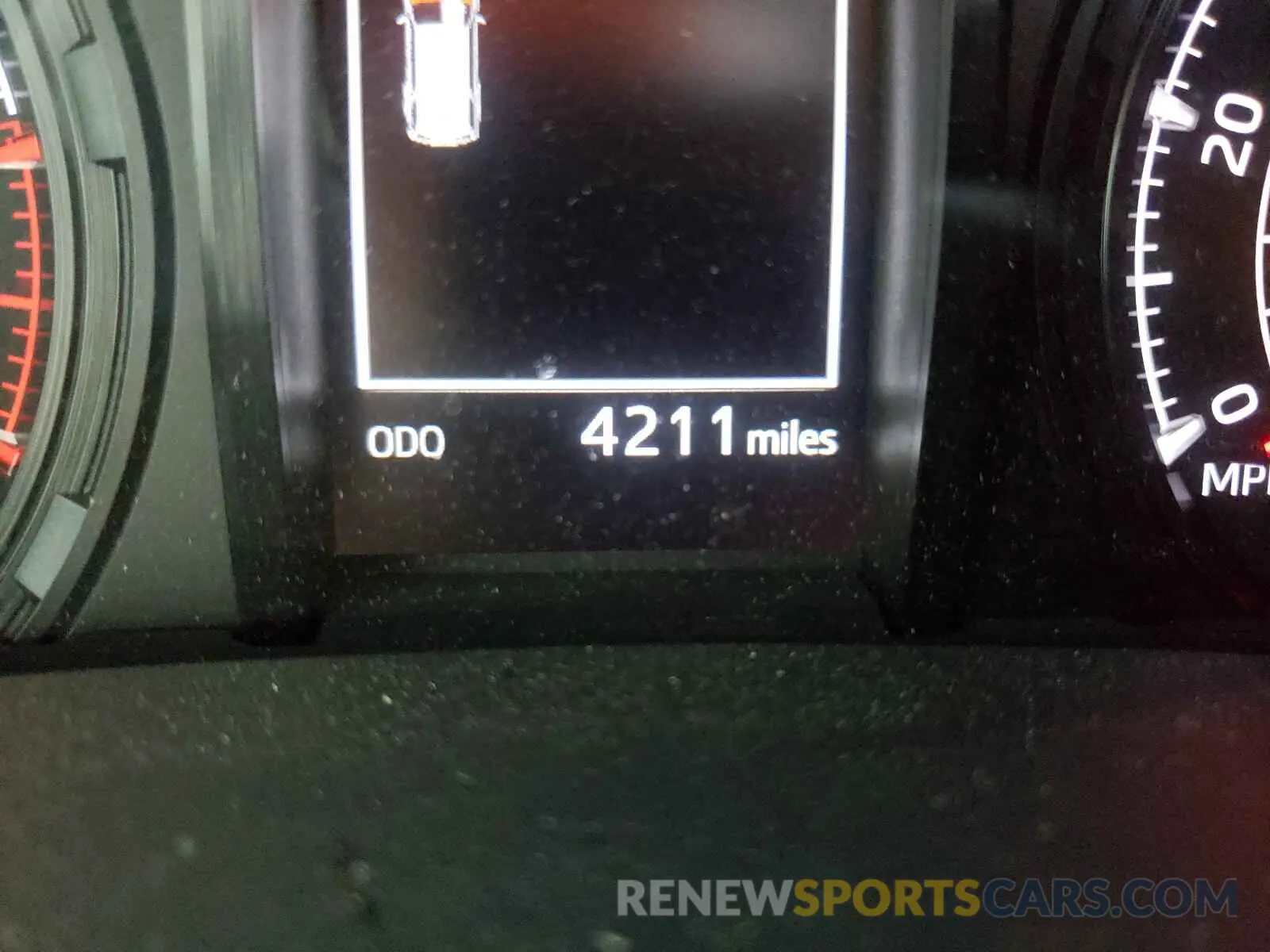 8 fotografías del automóvil dañado JTEFU5JR2M5235013 TOYOTA 4RUNNER 2021