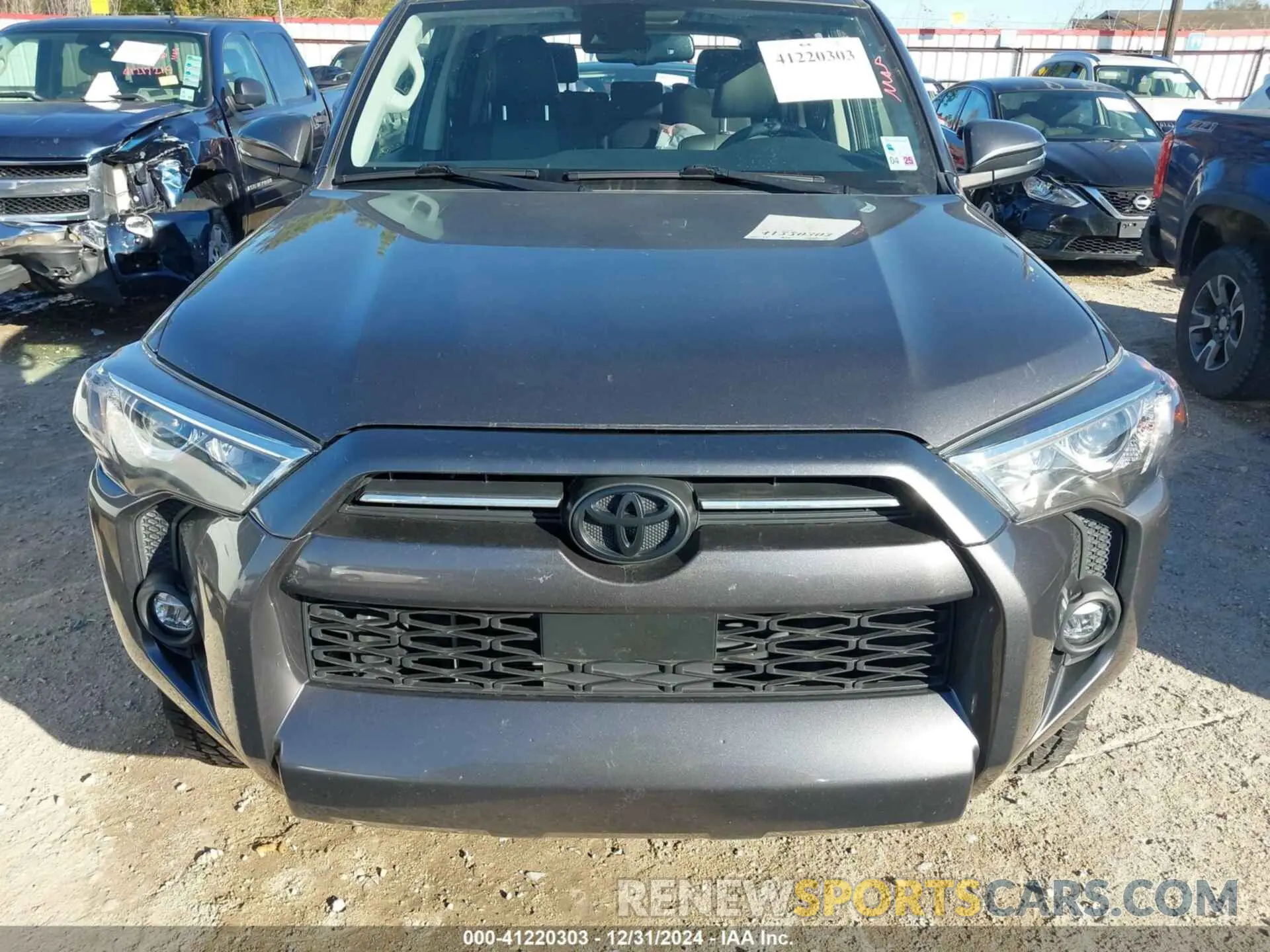 12 fotografías del automóvil dañado JTEFU5JR2M5239305 TOYOTA 4RUNNER 2021