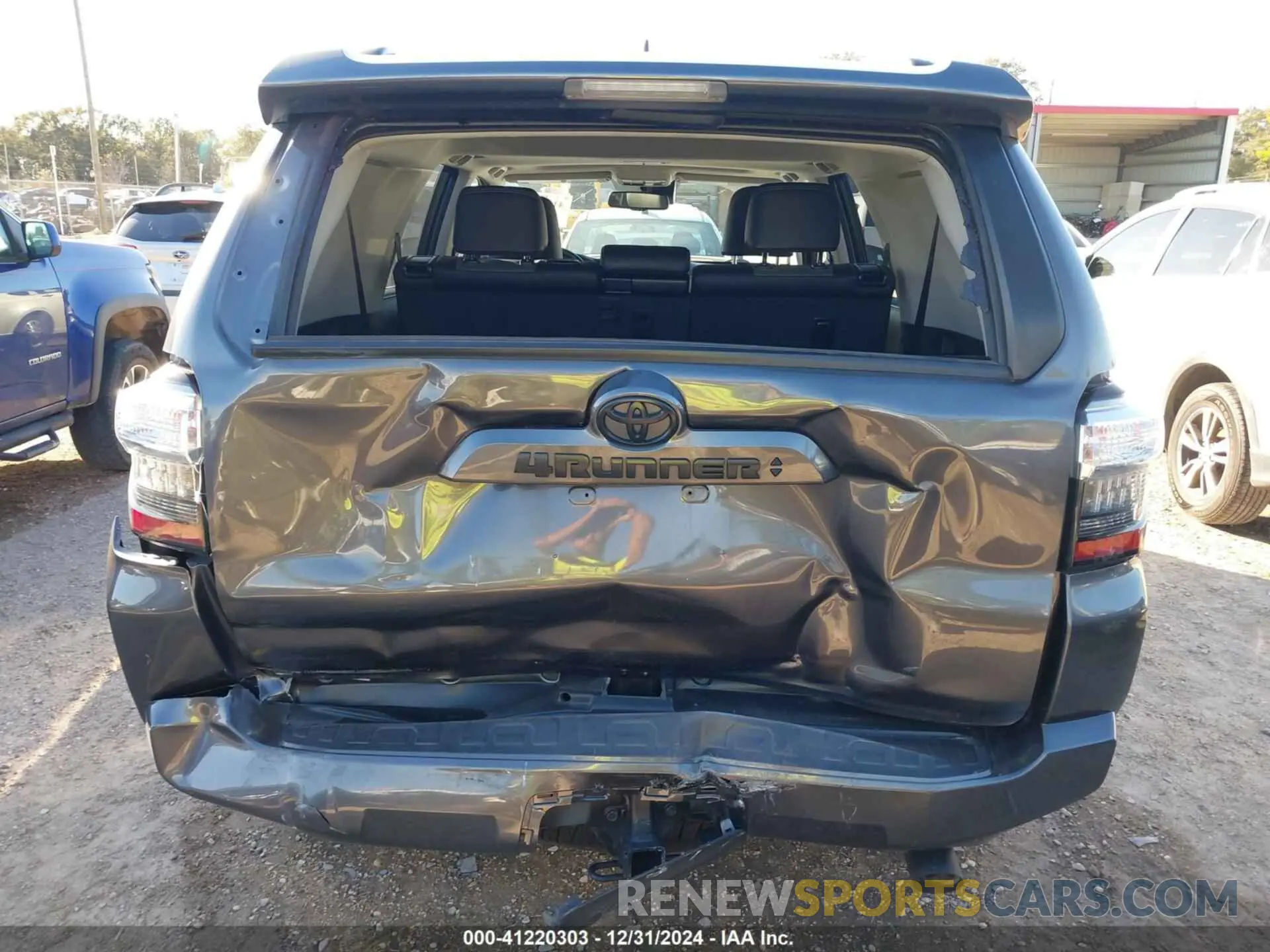 16 fotografías del automóvil dañado JTEFU5JR2M5239305 TOYOTA 4RUNNER 2021