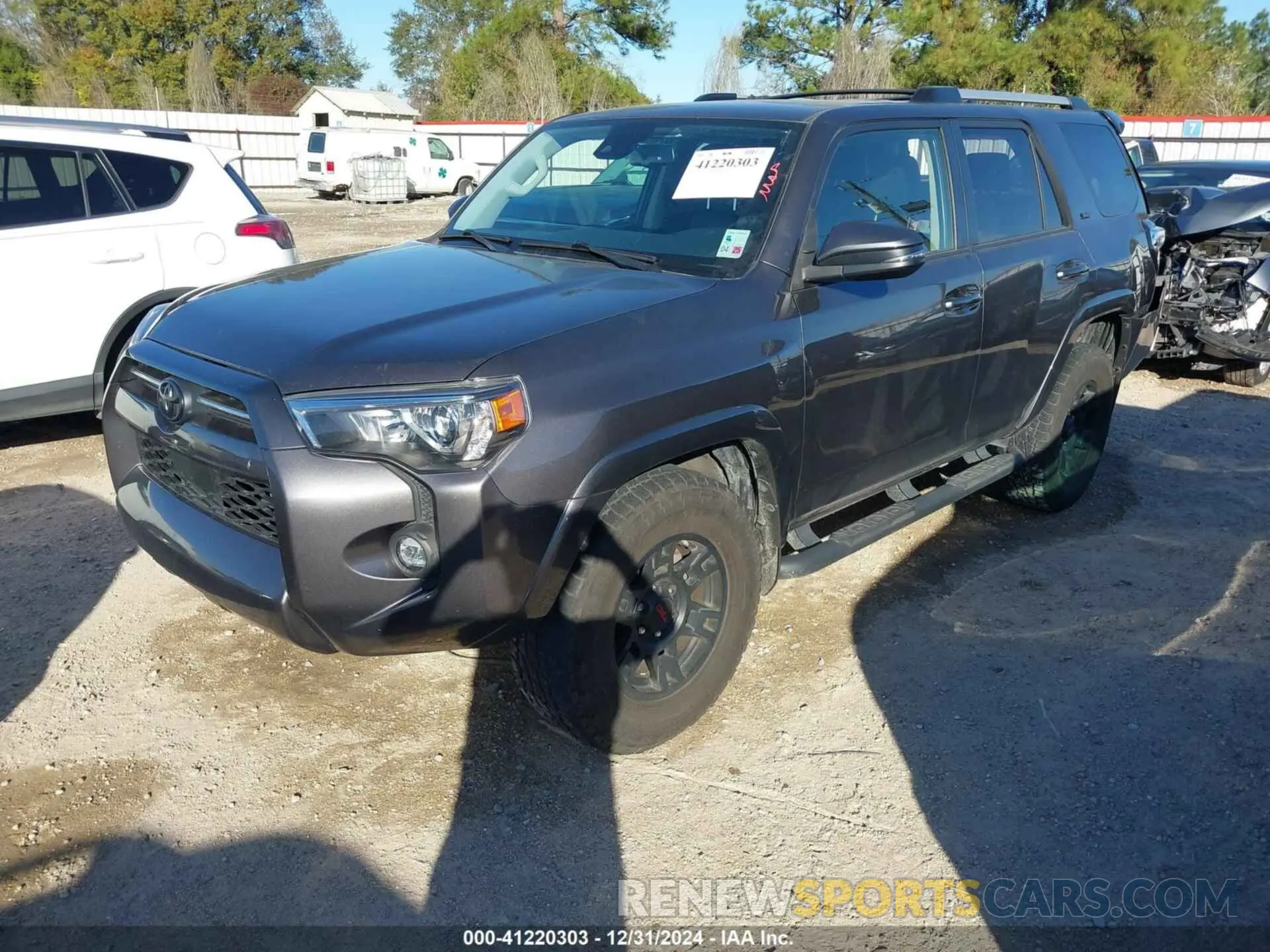 2 fotografías del automóvil dañado JTEFU5JR2M5239305 TOYOTA 4RUNNER 2021