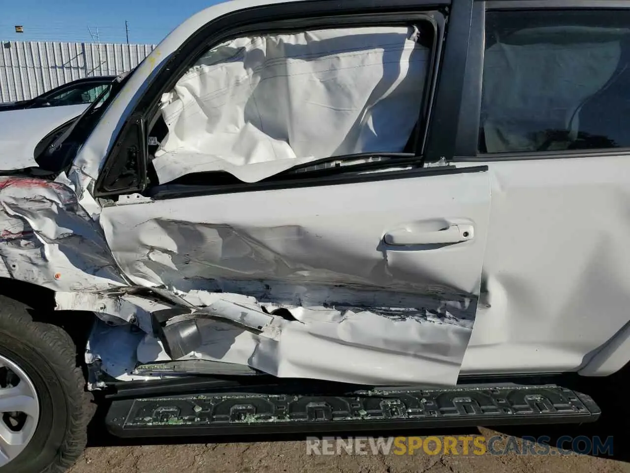7 fotografías del automóvil dañado JTEFU5JR3M5246389 TOYOTA 4RUNNER 2021