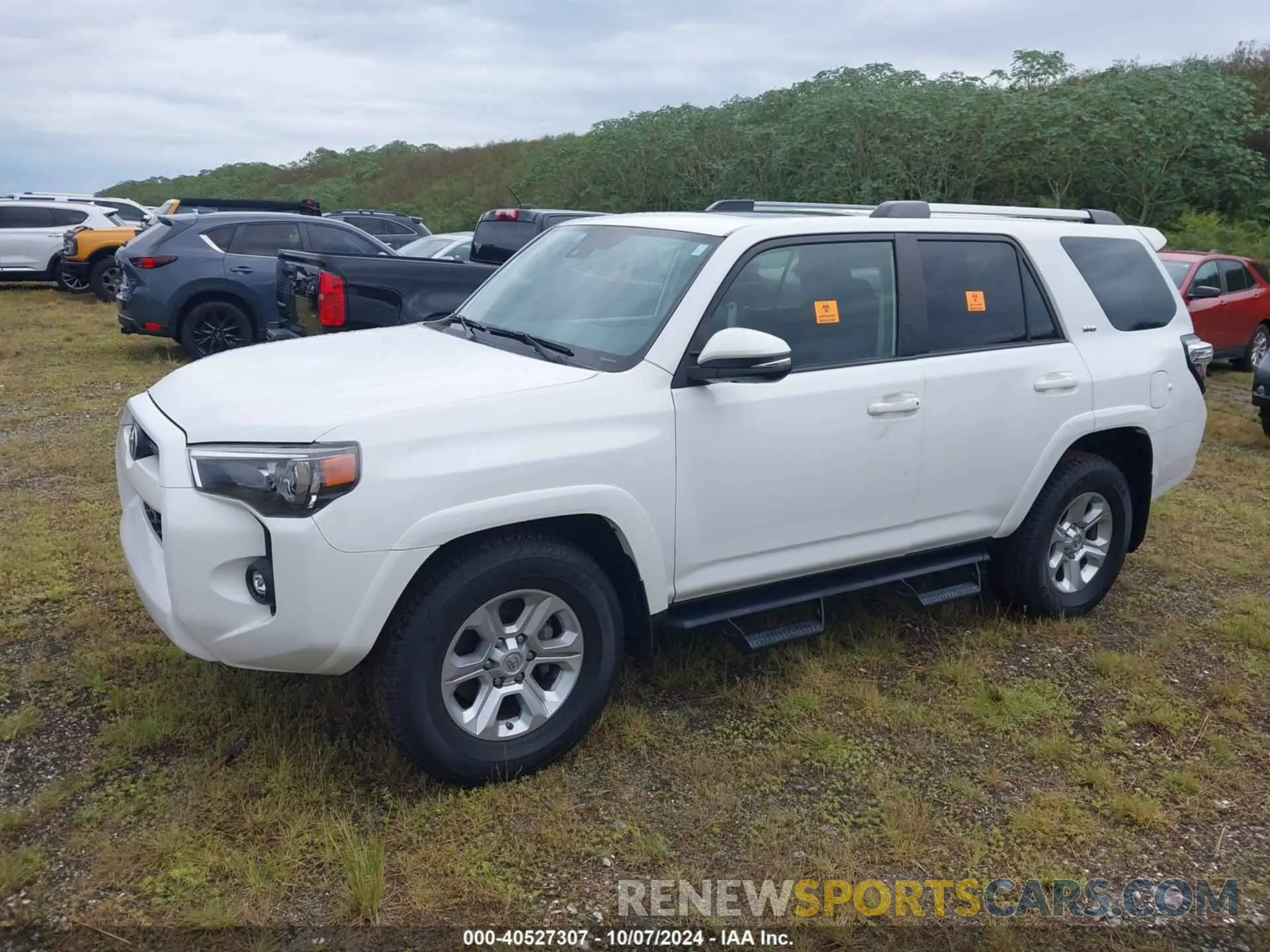 2 fotografías del automóvil dañado JTEFU5JR5M5228704 TOYOTA 4RUNNER 2021