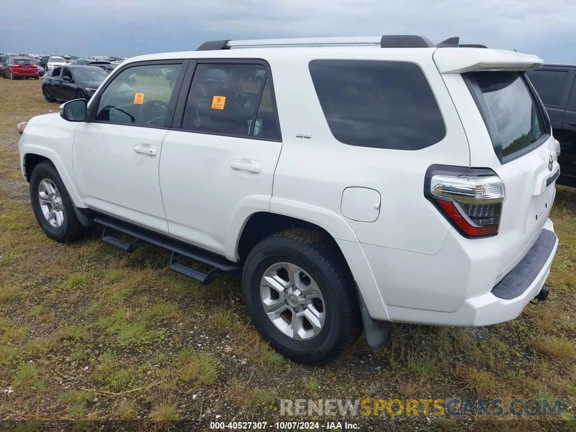 3 fotografías del automóvil dañado JTEFU5JR5M5228704 TOYOTA 4RUNNER 2021
