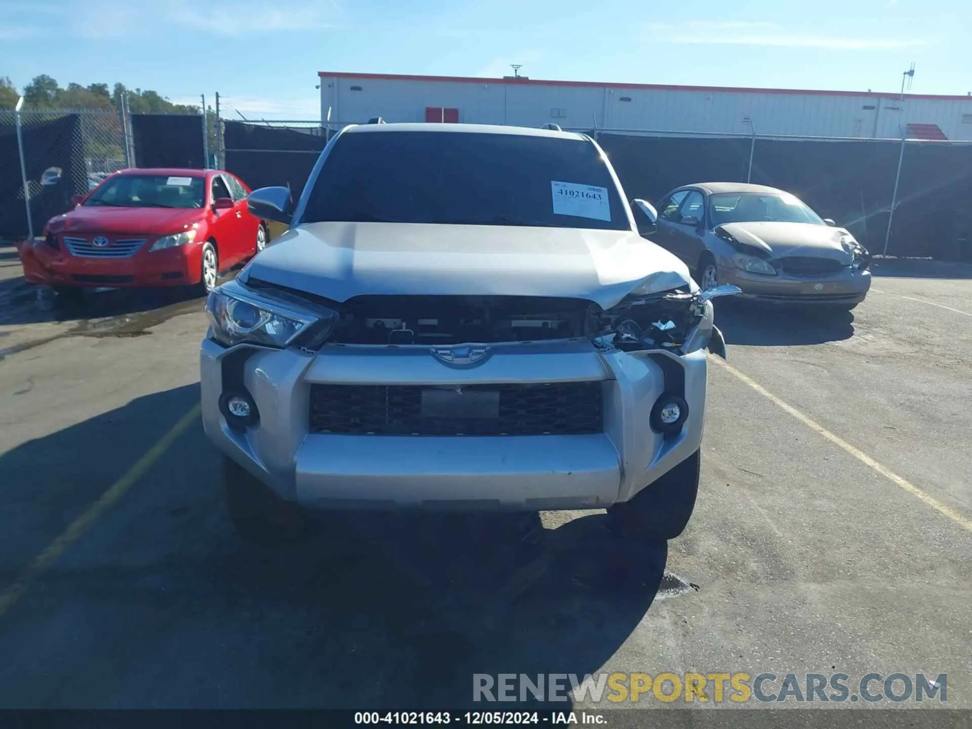 13 fotografías del automóvil dañado JTEFU5JR6M5235323 TOYOTA 4RUNNER 2021