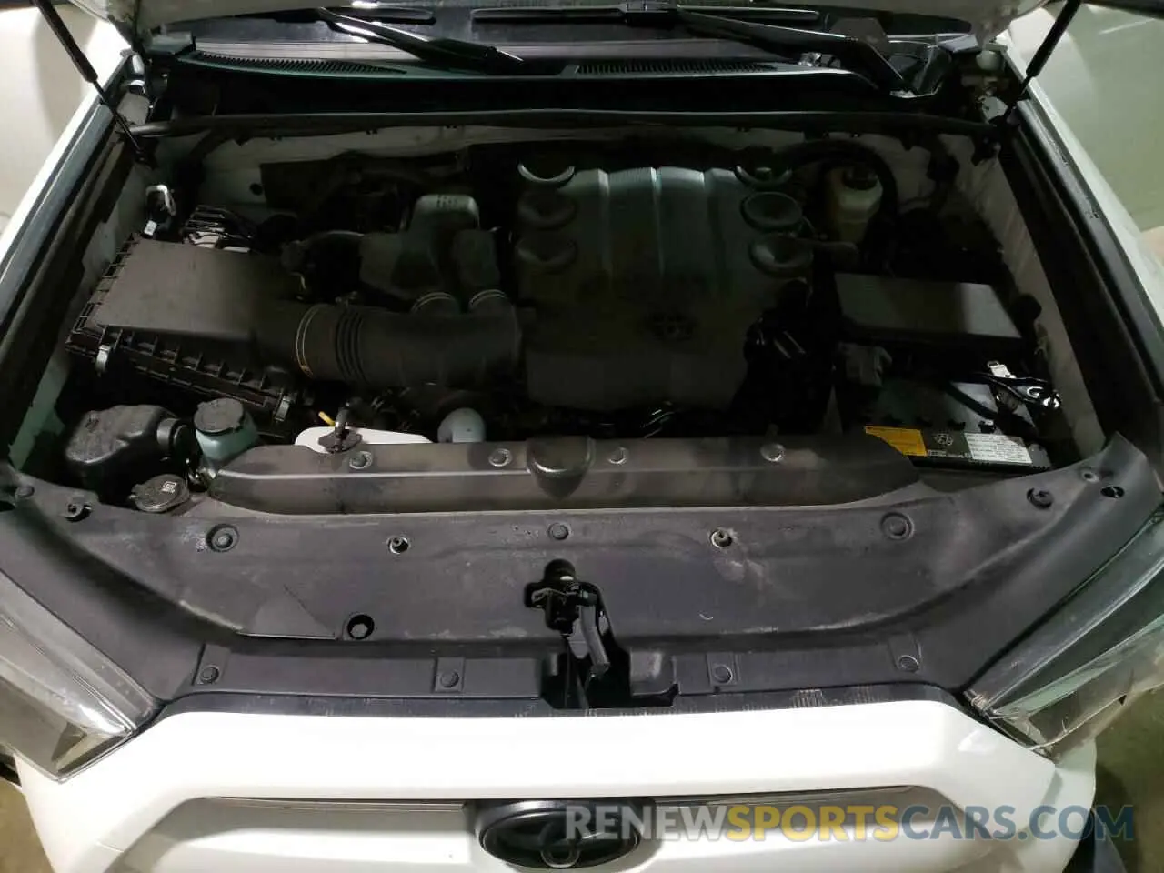 7 fotografías del automóvil dañado JTEFU5JR6M5242420 TOYOTA 4RUNNER 2021