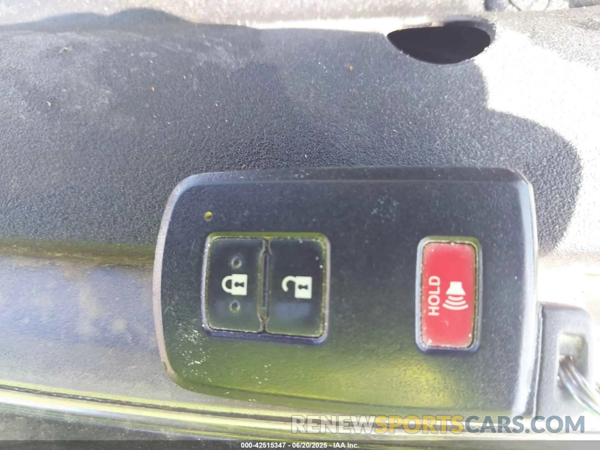 11 fotografías del automóvil dañado JTEFU5JRXM5232974 TOYOTA 4RUNNER 2021