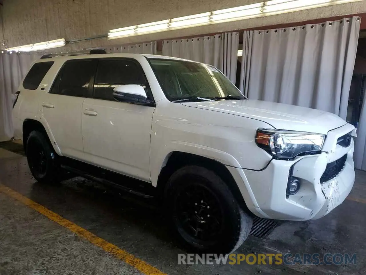 4 fotografías del automóvil dañado JTEFU5JRXM5236619 TOYOTA 4RUNNER 2021