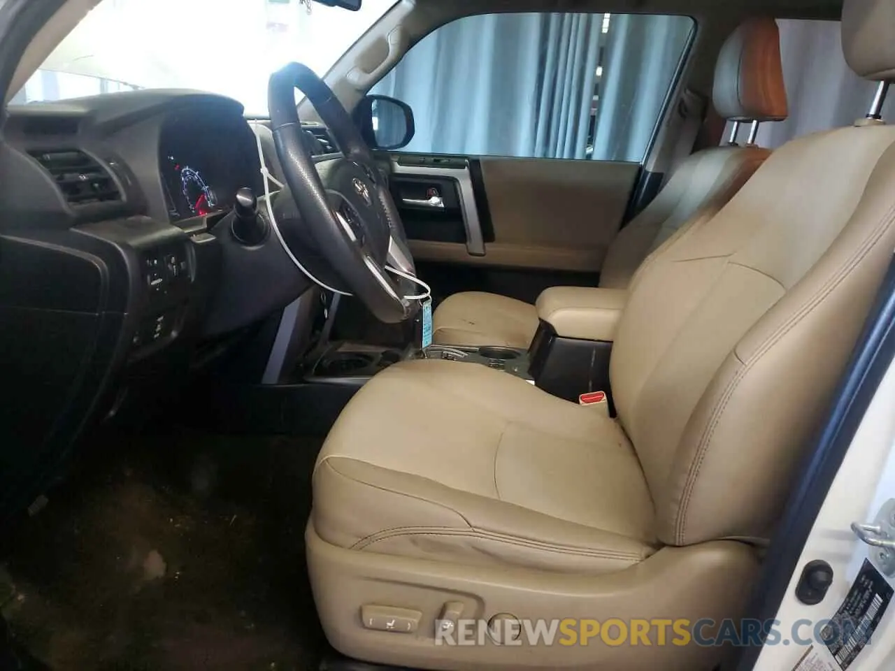 7 fotografías del automóvil dañado JTEFU5JRXM5236619 TOYOTA 4RUNNER 2021