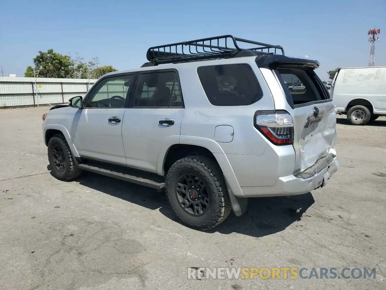 2 fotografías del automóvil dañado JTEHU5JR2M5969093 TOYOTA 4RUNNER 2021