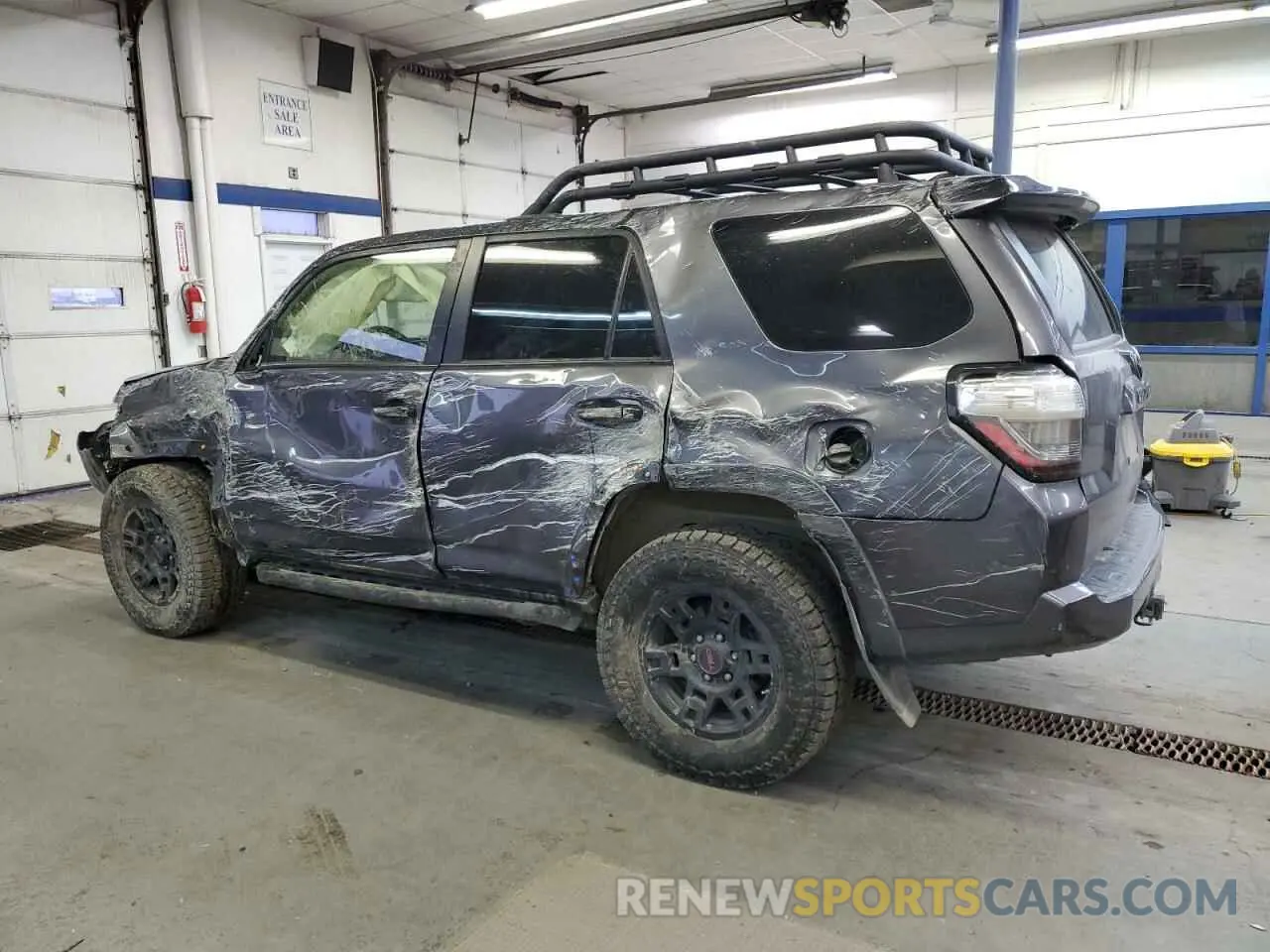 2 fotografías del automóvil dañado JTEHU5JR2M5969353 TOYOTA 4RUNNER 2021