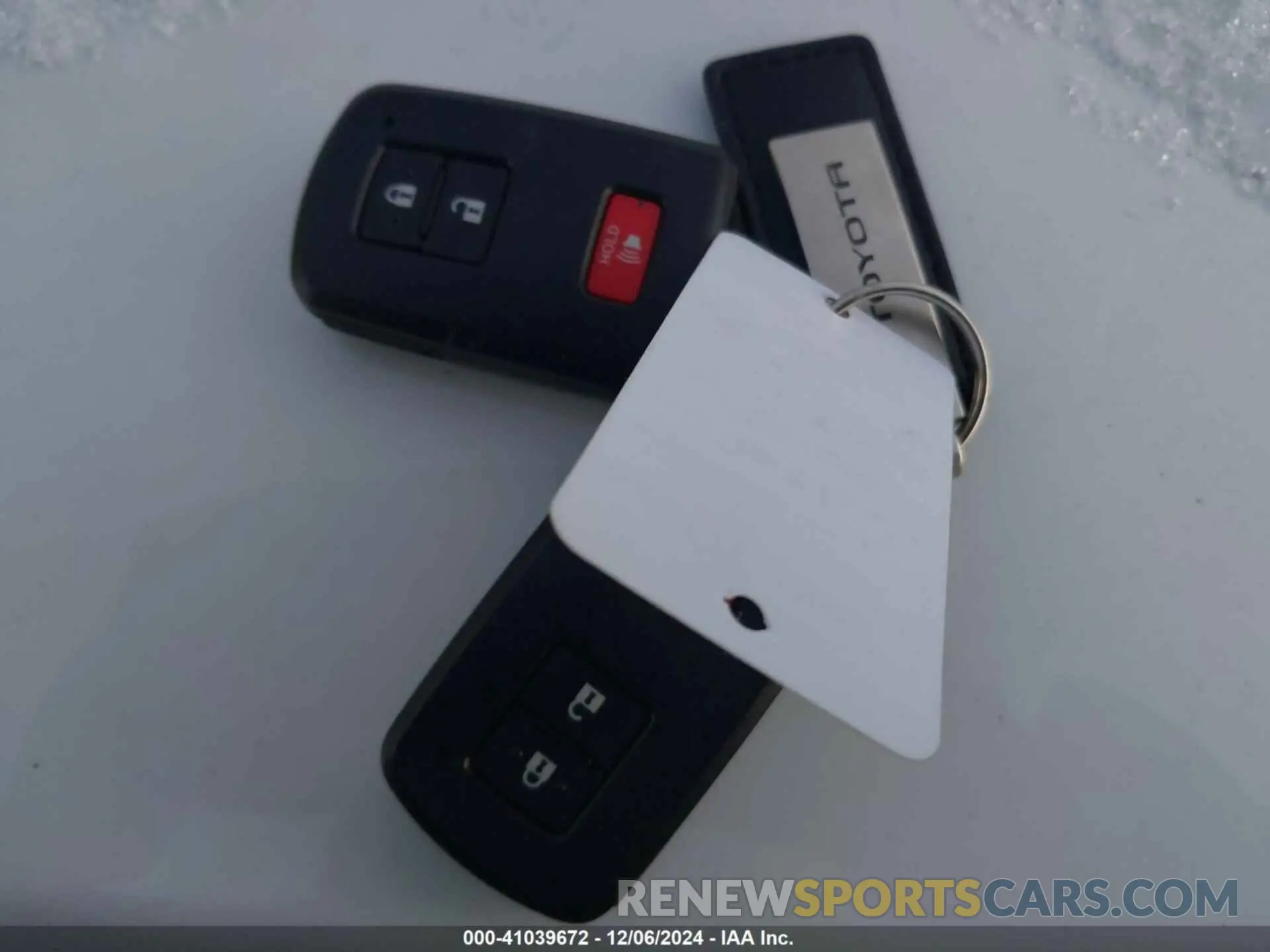 11 fotografías del automóvil dañado JTEJU5JR2M5913771 TOYOTA 4RUNNER 2021
