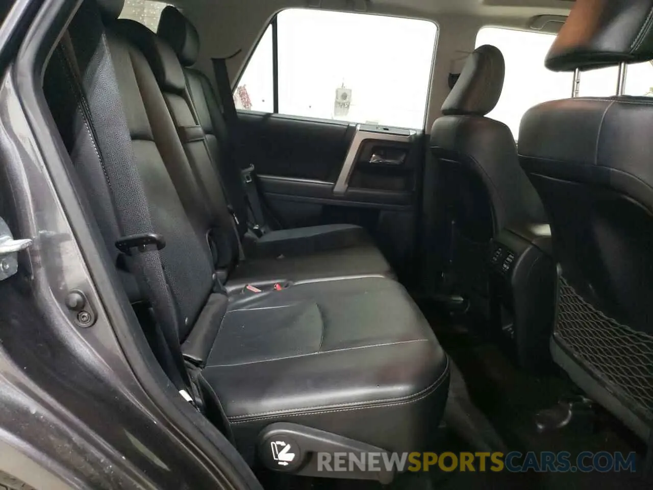 11 fotografías del automóvil dañado JTEKU5JR2M5841734 TOYOTA 4RUNNER 2021