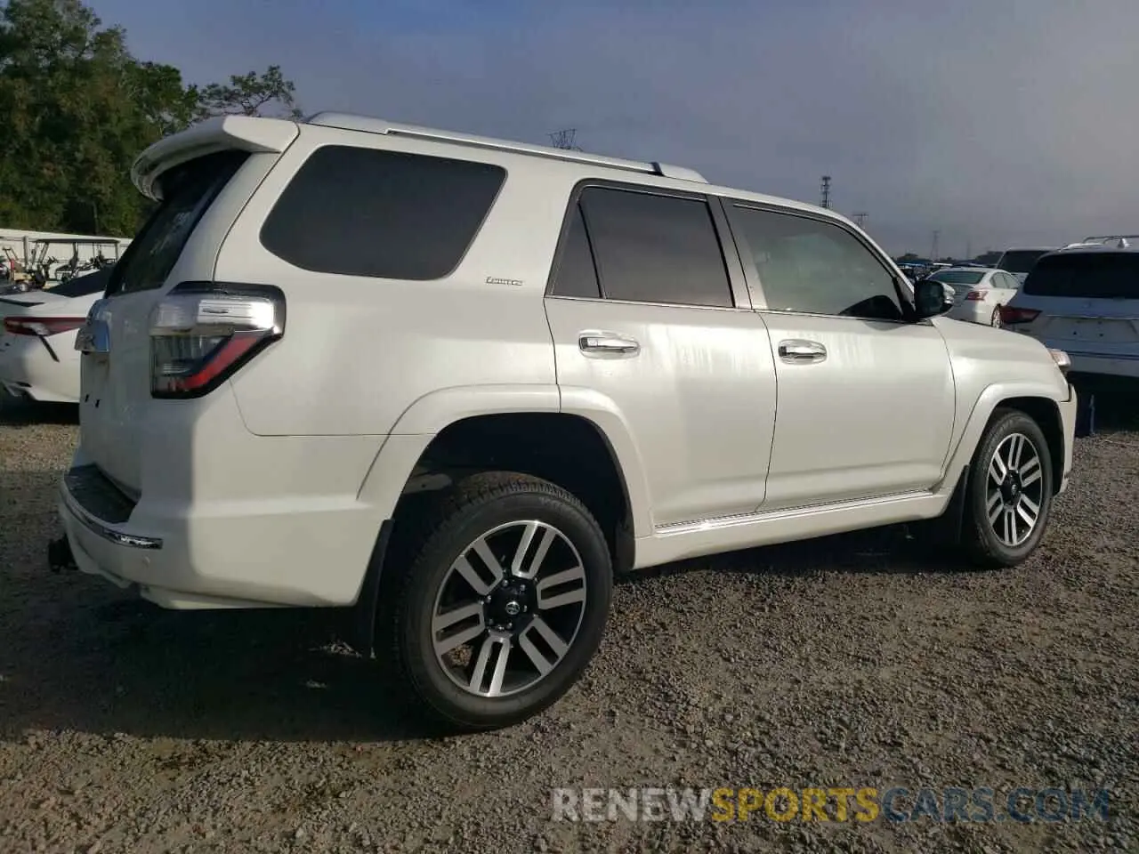 3 fotografías del automóvil dañado JTEKU5JR3M5897178 TOYOTA 4RUNNER 2021