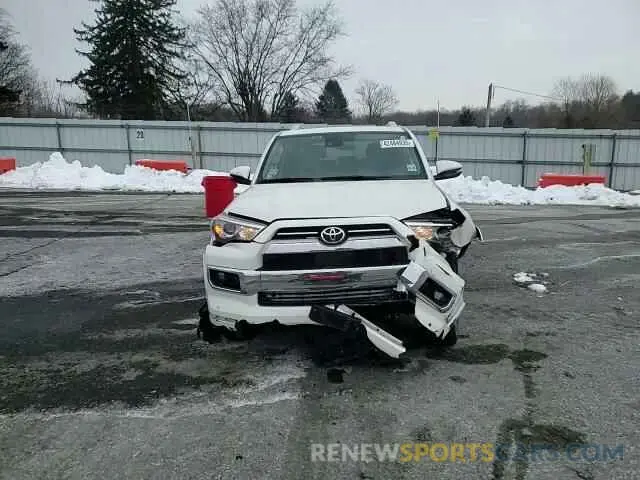 12 fotografías del automóvil dañado JTEKU5JR4M5844702 TOYOTA 4RUNNER 2021