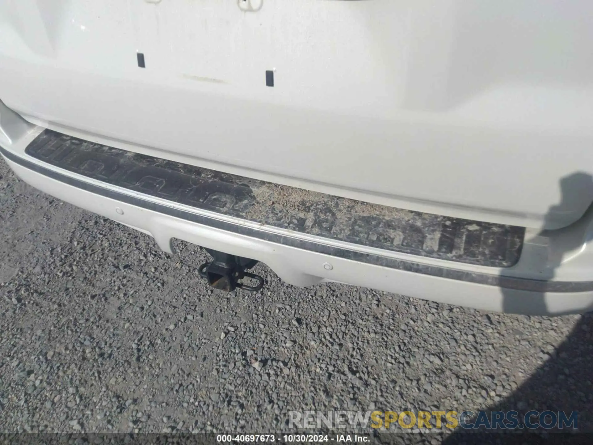 16 fotografías del automóvil dañado JTEKU5JR6M5881881 TOYOTA 4RUNNER 2021
