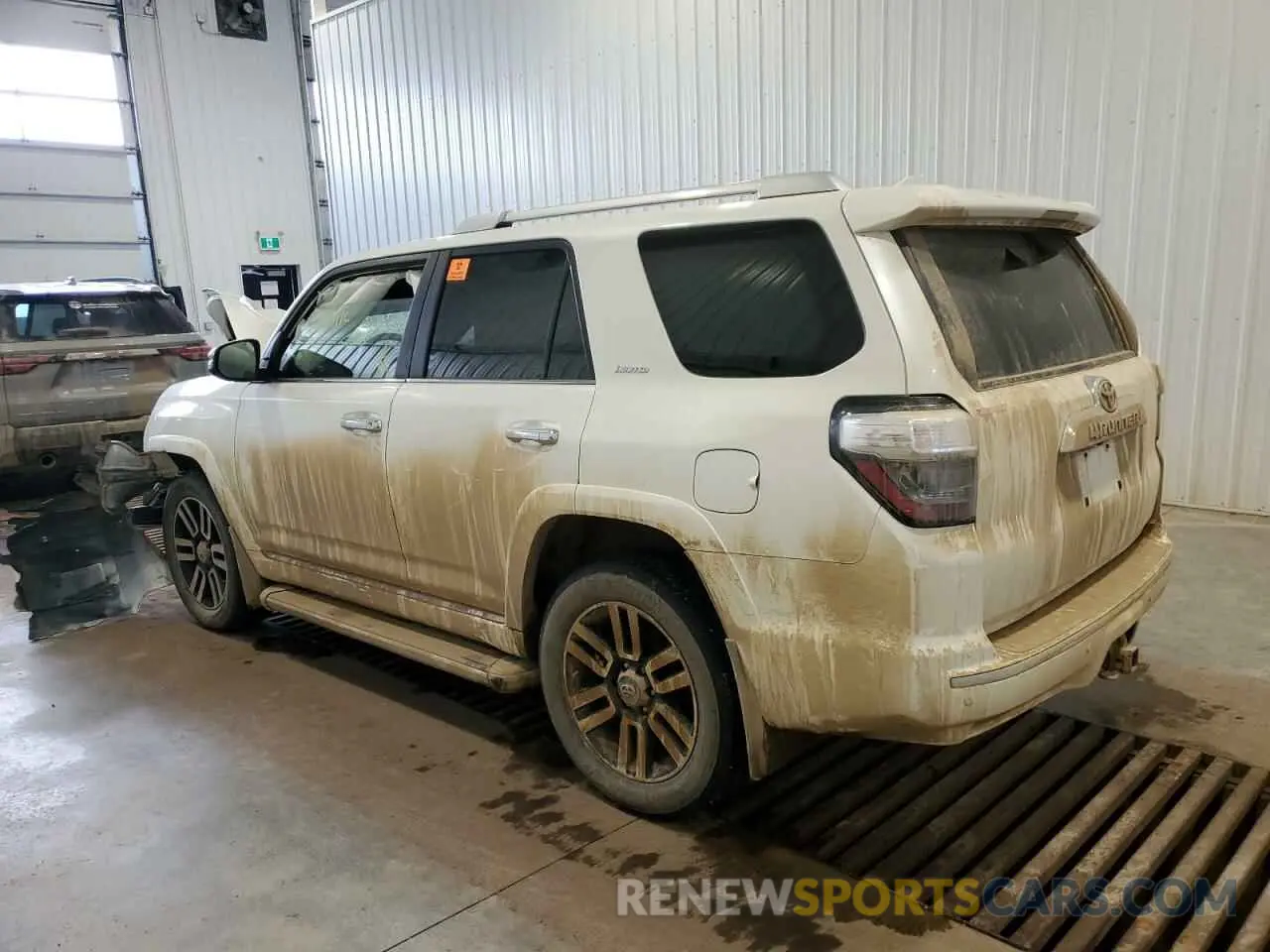 2 fotografías del automóvil dañado JTEKU5JR6M5916161 TOYOTA 4RUNNER 2021