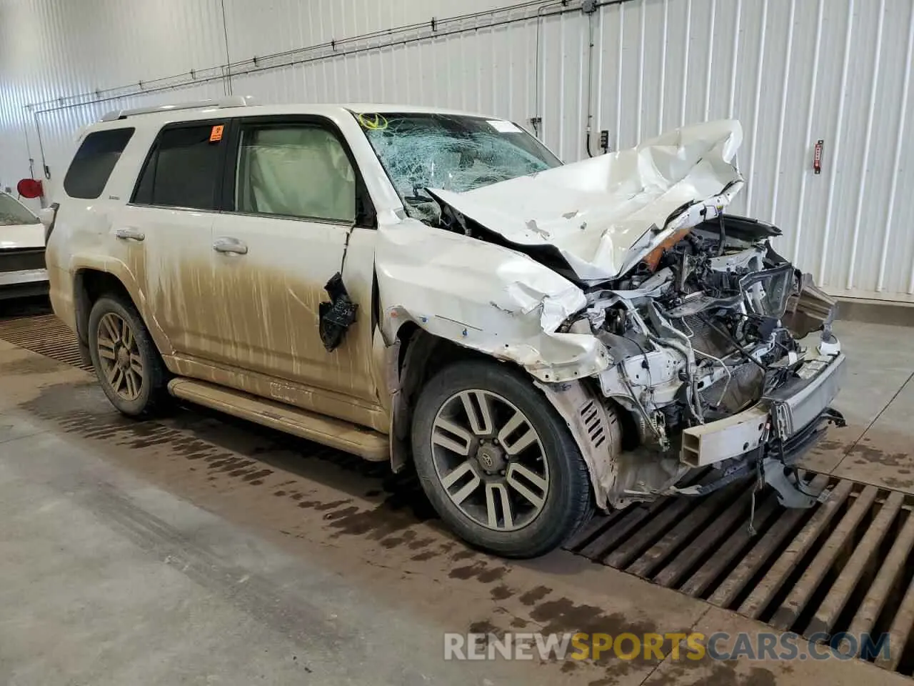 4 fotografías del automóvil dañado JTEKU5JR6M5916161 TOYOTA 4RUNNER 2021