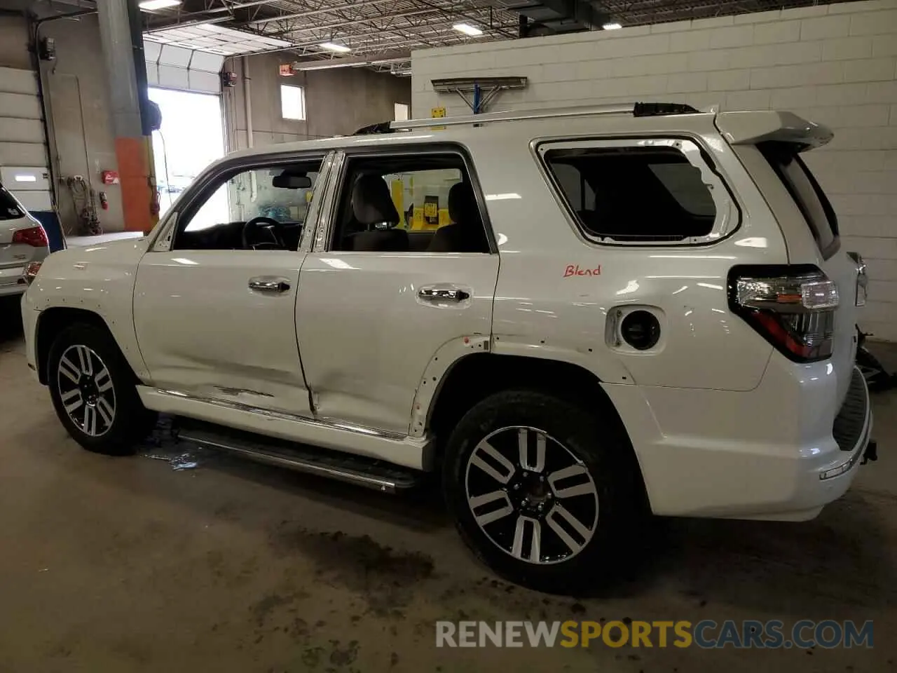 2 fotografías del automóvil dañado JTEKU5JR7M5860201 TOYOTA 4RUNNER 2021