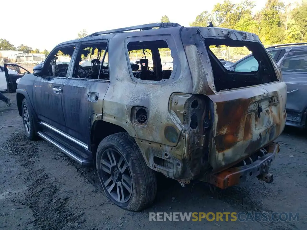 3 fotografías del automóvil dañado JTEKU5JR7M5952005 TOYOTA 4RUNNER 2021