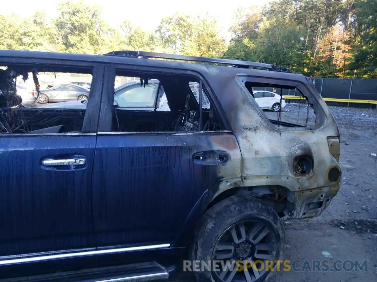 9 fotografías del automóvil dañado JTEKU5JR7M5952005 TOYOTA 4RUNNER 2021