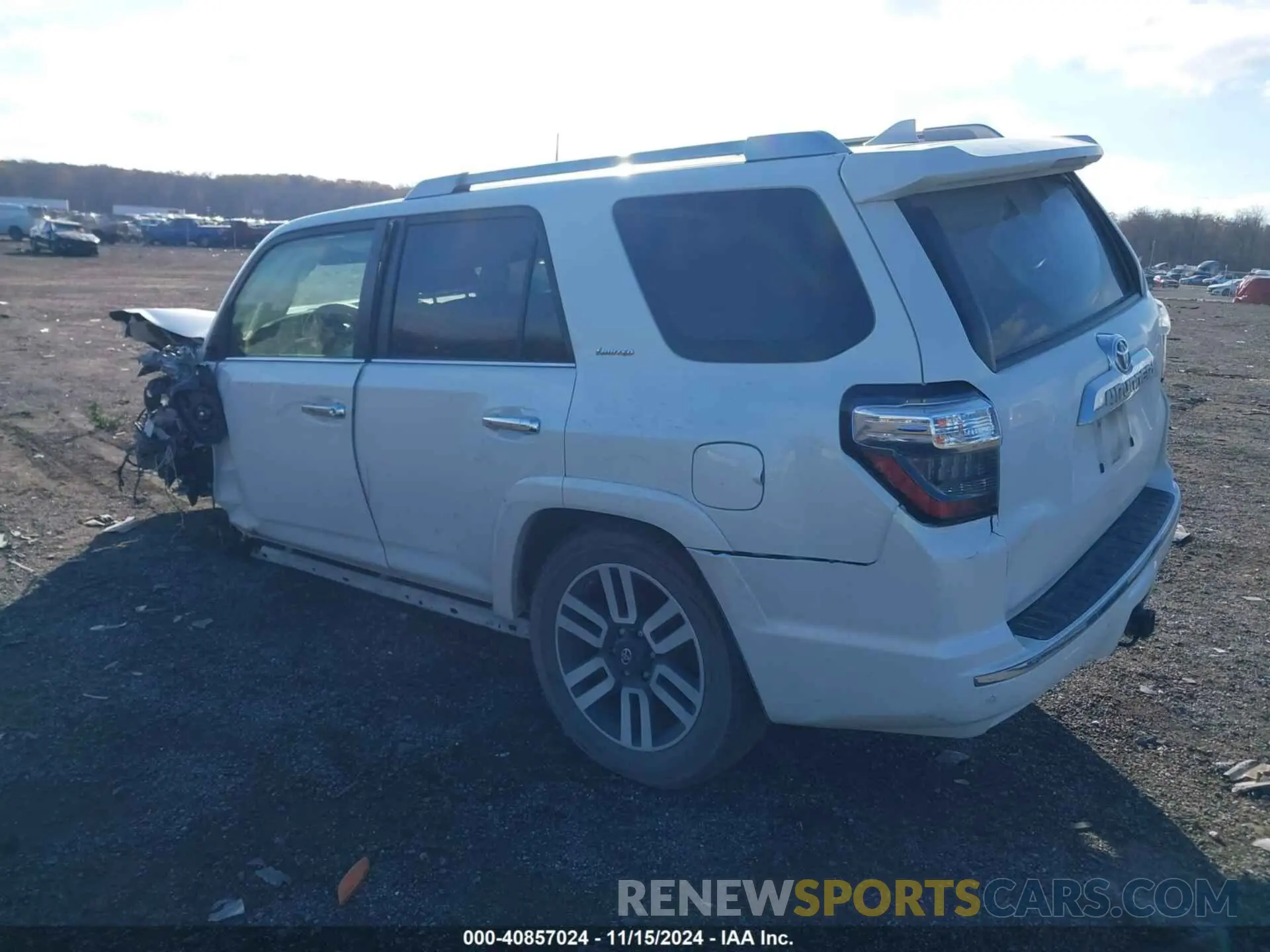3 fotografías del automóvil dañado JTEKU5JR9M5881745 TOYOTA 4RUNNER 2021