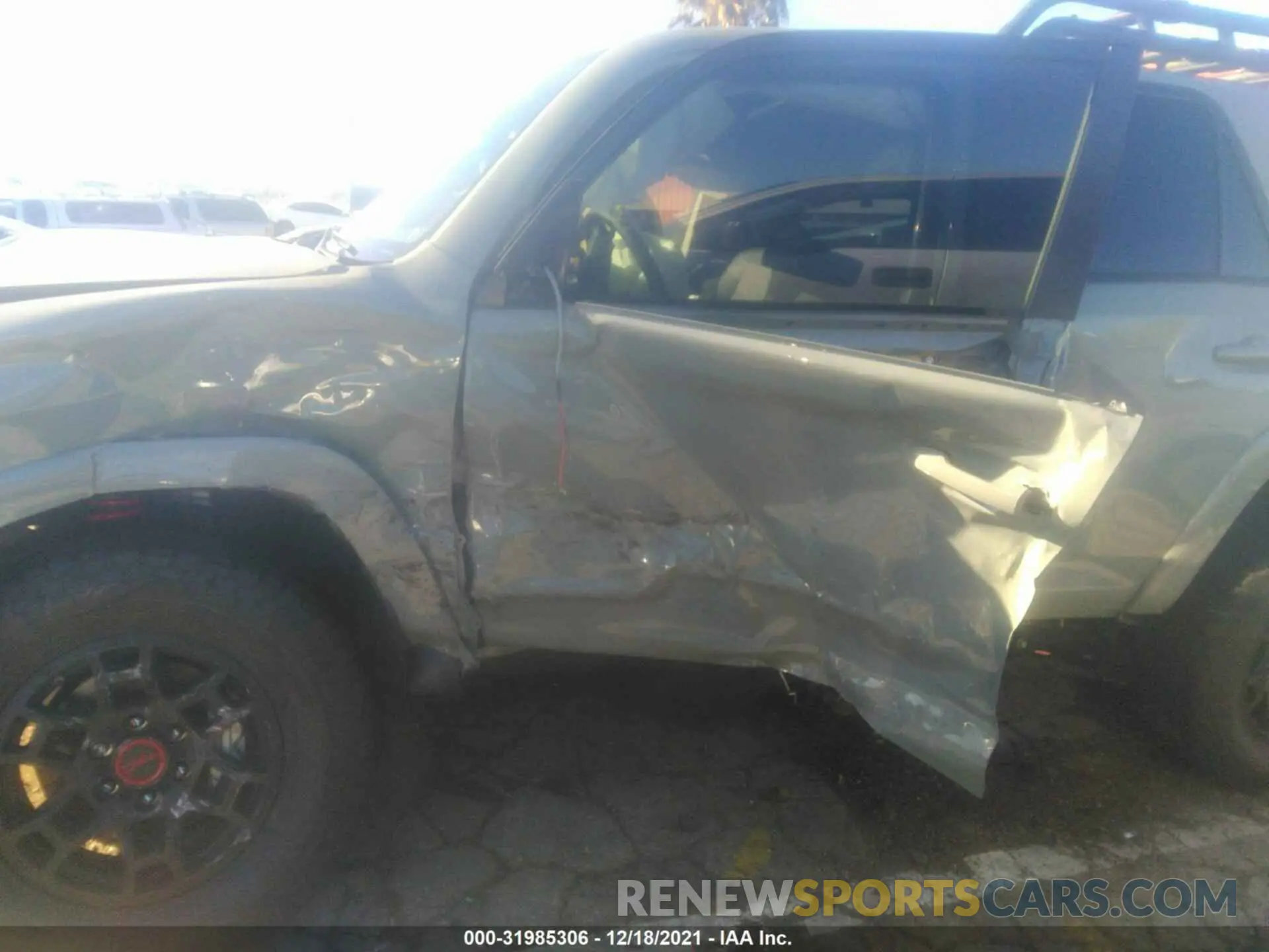 6 fotografías del automóvil dañado JTELU5JR6M5931330 TOYOTA 4RUNNER 2021