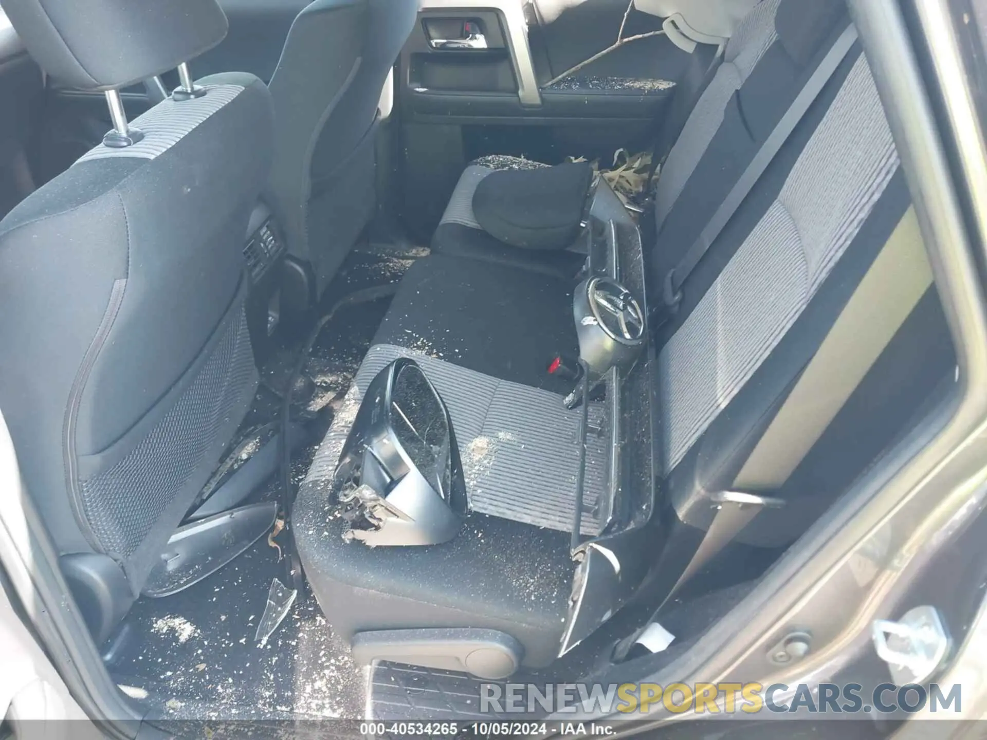 12 fotografías del automóvil dañado JTEMU5JR0M5874062 TOYOTA 4RUNNER 2021