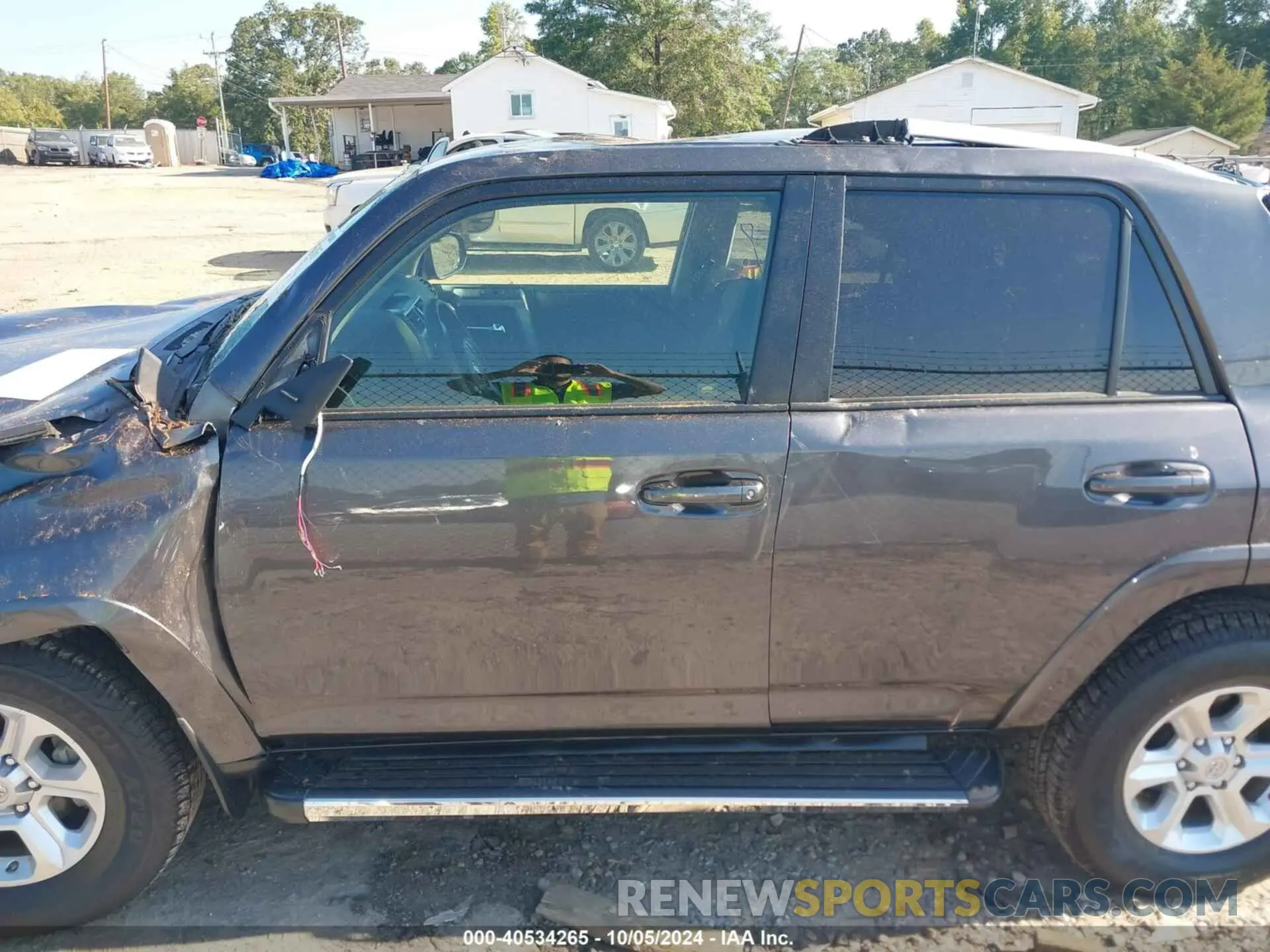 15 fotografías del automóvil dañado JTEMU5JR0M5874062 TOYOTA 4RUNNER 2021