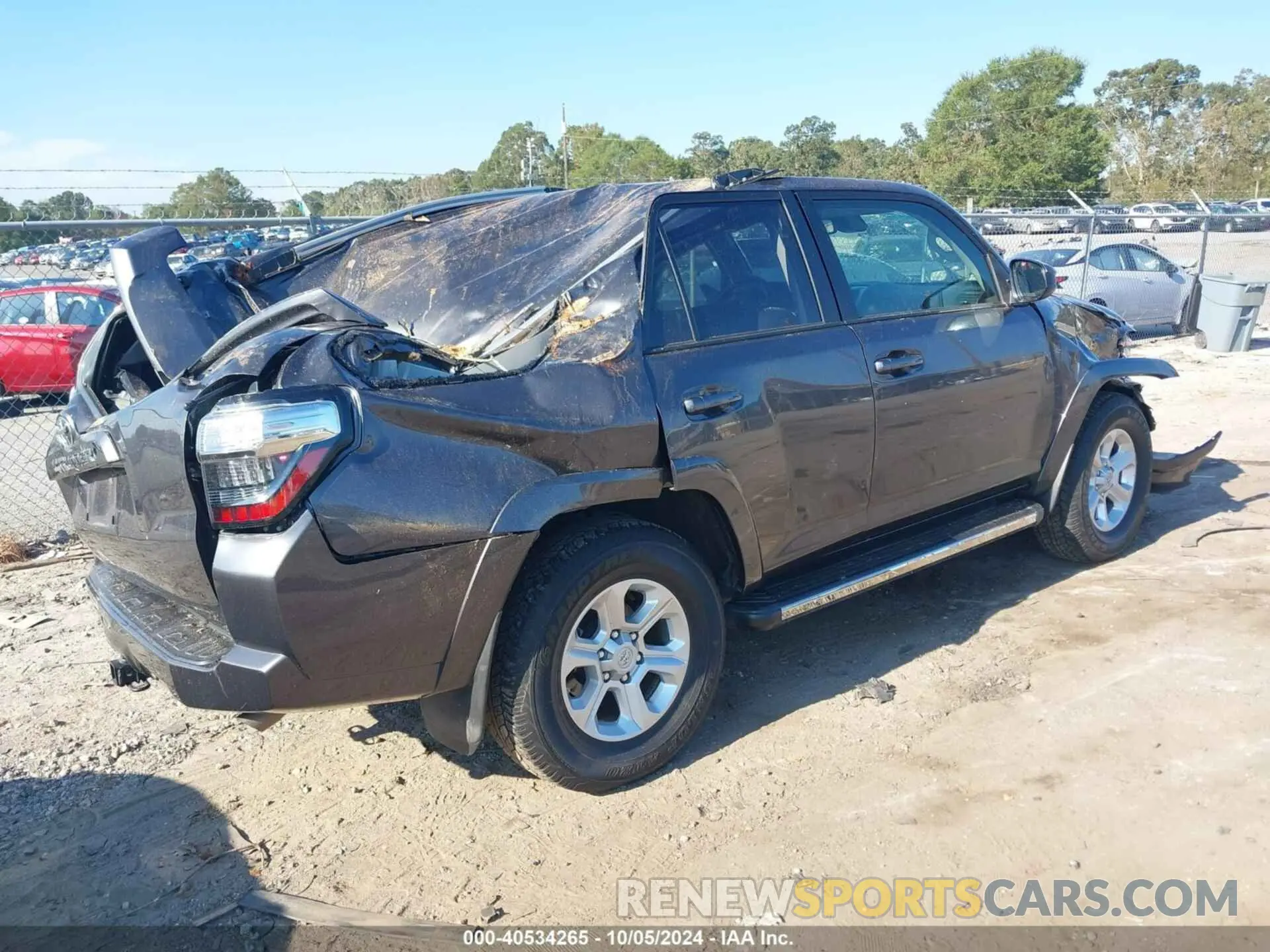 4 fotografías del automóvil dañado JTEMU5JR0M5874062 TOYOTA 4RUNNER 2021