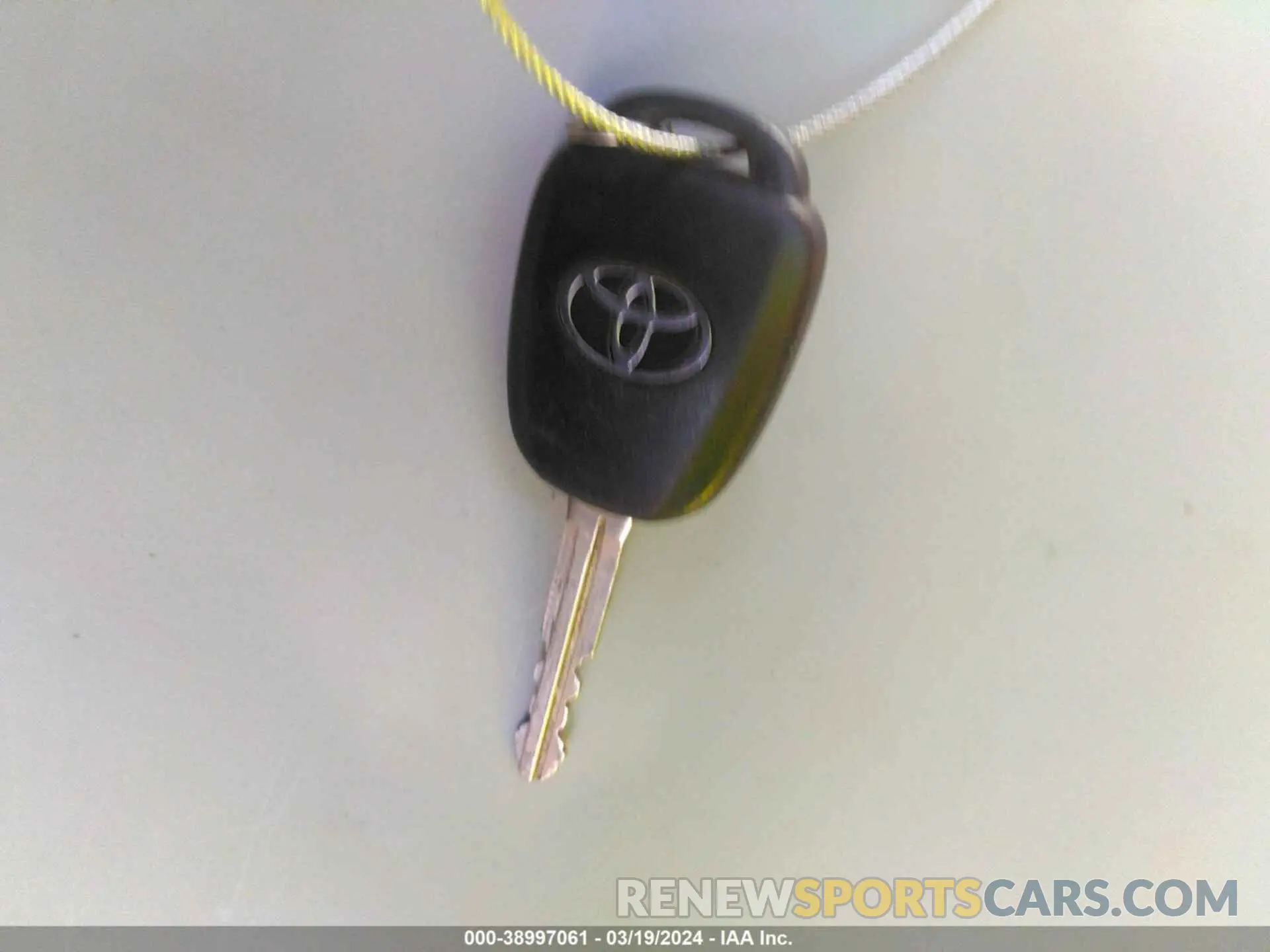 11 fotografías del automóvil dañado JTEMU5JR2M5841127 TOYOTA 4RUNNER 2021