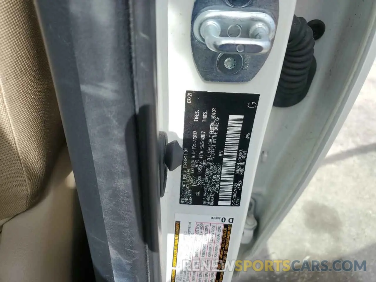 12 fotografías del automóvil dañado JTEMU5JR2M5966631 TOYOTA 4RUNNER 2021