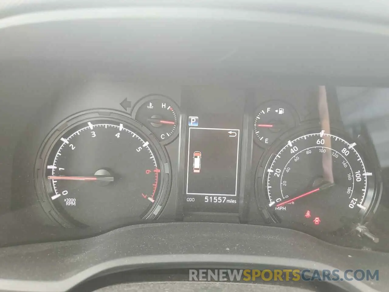 9 fotografías del automóvil dañado JTEMU5JR2M5966631 TOYOTA 4RUNNER 2021