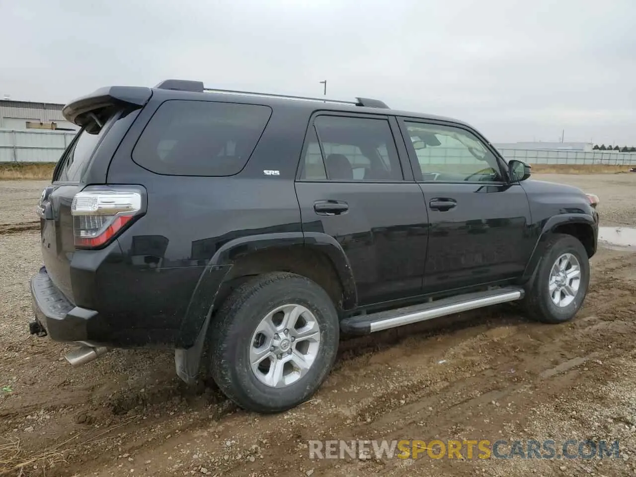 3 fotografías del automóvil dañado JTEMU5JR3M5881538 TOYOTA 4RUNNER 2021