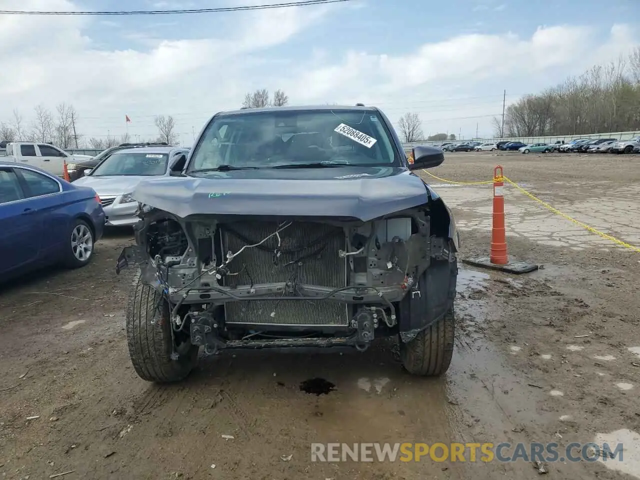 5 fotografías del automóvil dañado JTEMU5JR3M5903408 TOYOTA 4RUNNER 2021