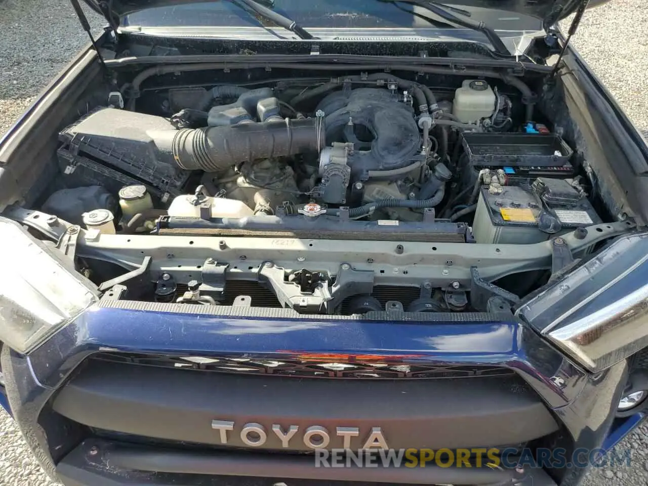 12 fotografías del automóvil dañado JTEMU5JR3M5942869 TOYOTA 4RUNNER 2021