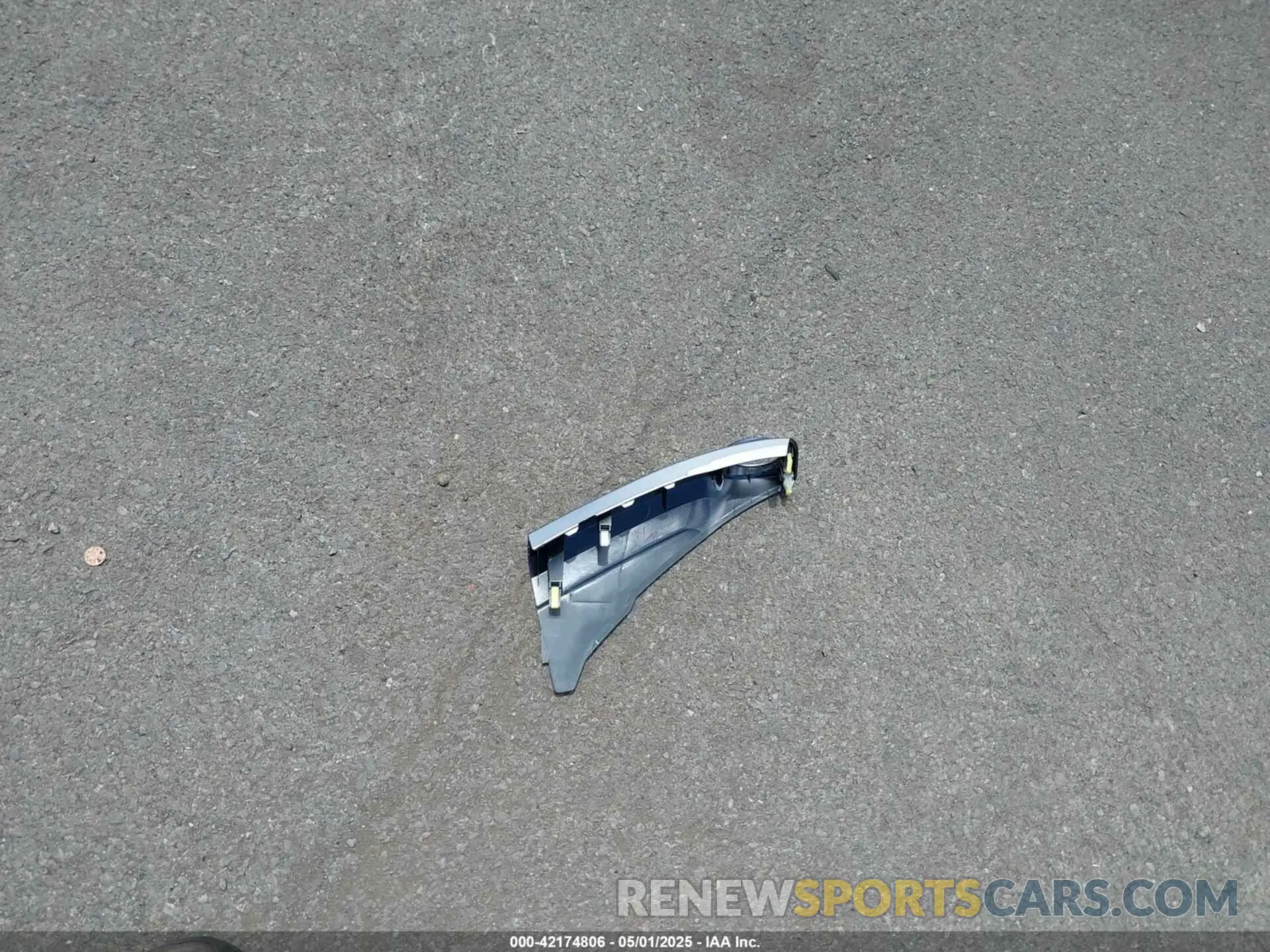 11 fotografías del automóvil dañado JTEMU5JR3M5944752 TOYOTA 4RUNNER 2021
