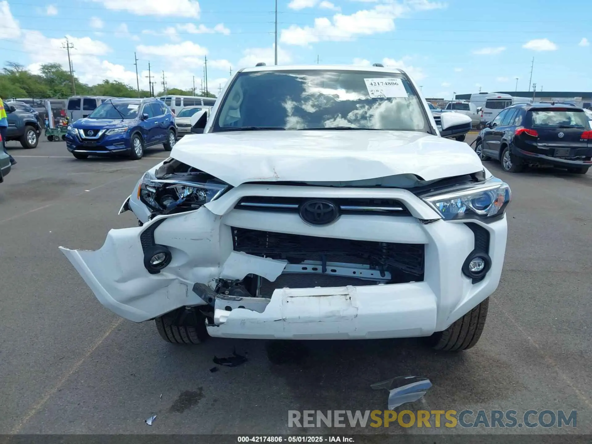 12 fotografías del automóvil dañado JTEMU5JR3M5944752 TOYOTA 4RUNNER 2021