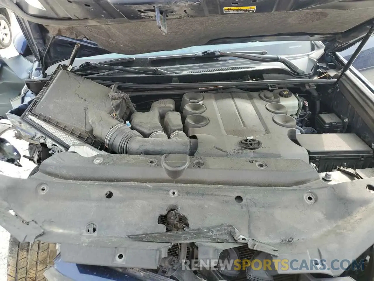 12 fotografías del automóvil dañado JTEMU5JR4M5917821 TOYOTA 4RUNNER 2021