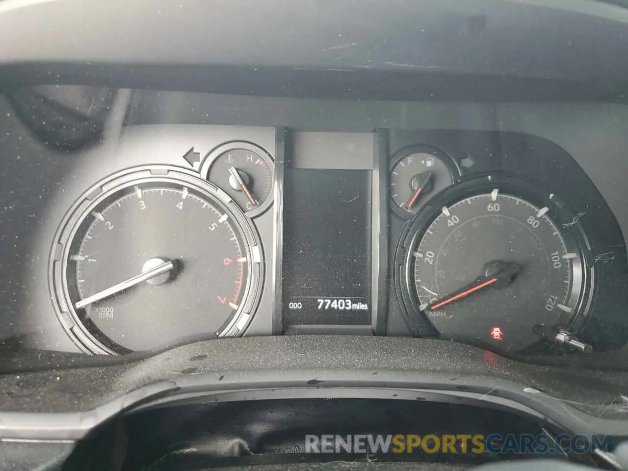 9 fotografías del automóvil dañado JTEMU5JR4M5917821 TOYOTA 4RUNNER 2021