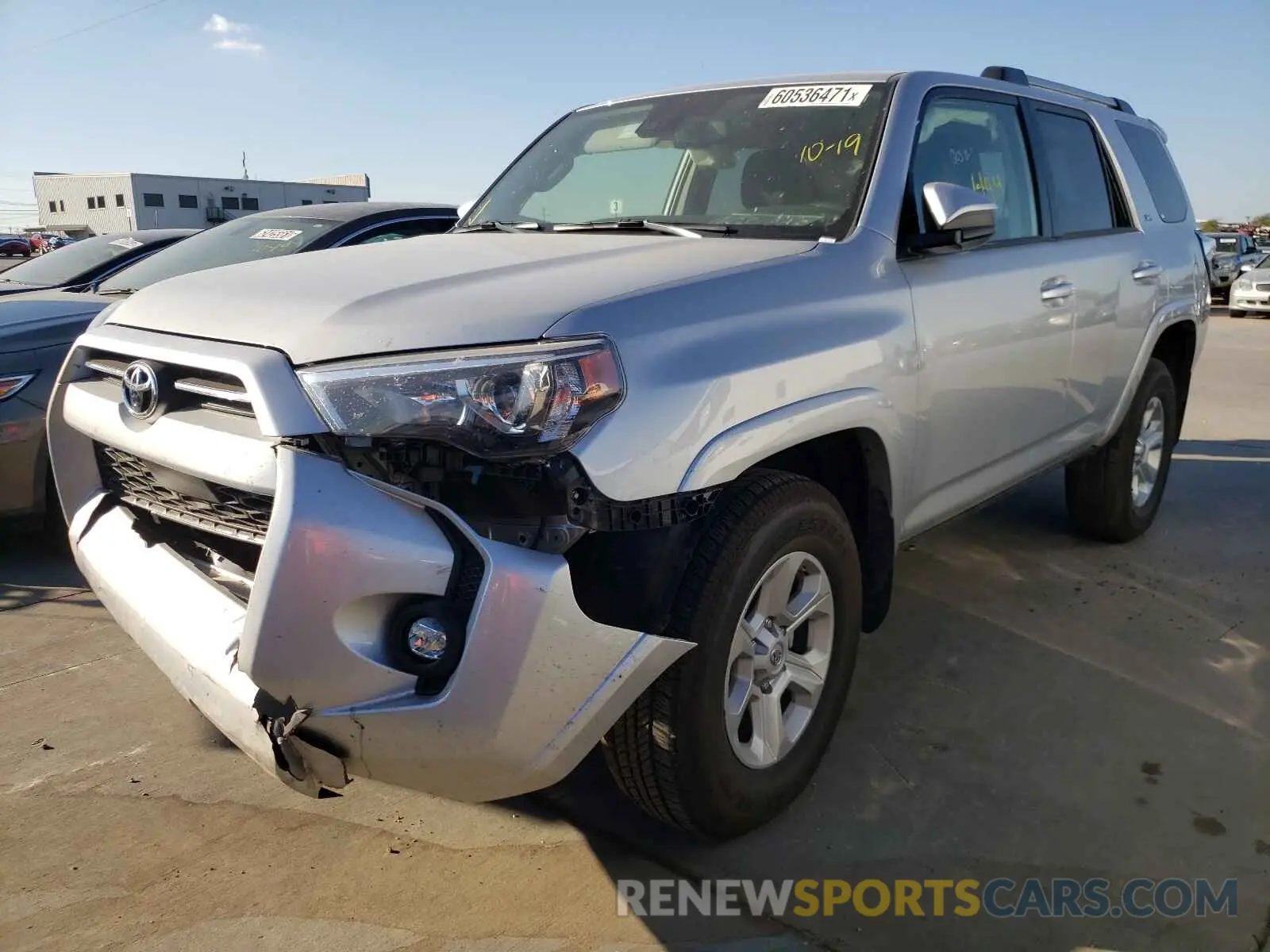 2 fotografías del automóvil dañado JTEMU5JR4M5928995 TOYOTA 4RUNNER 2021