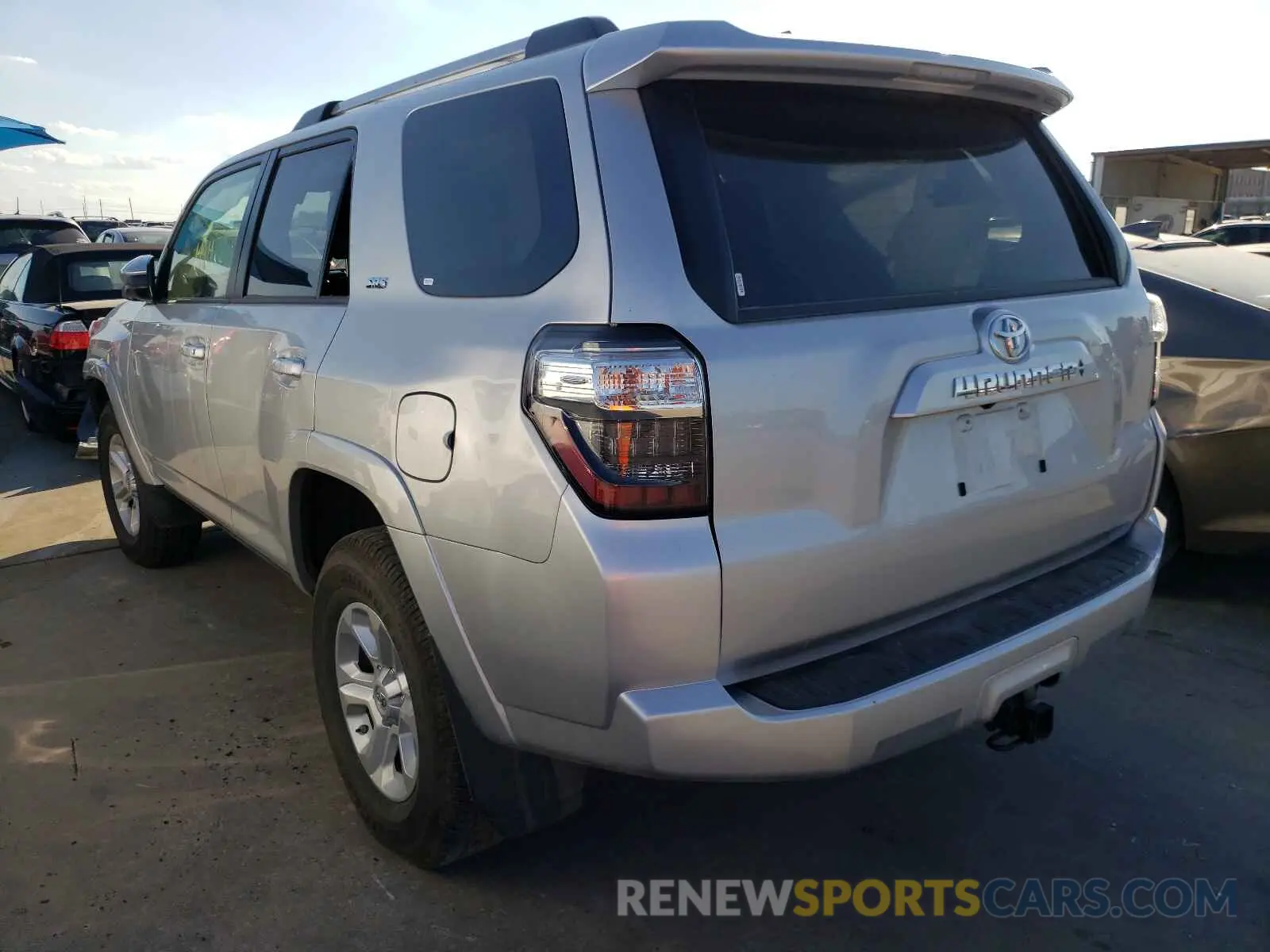 3 fotografías del automóvil dañado JTEMU5JR4M5928995 TOYOTA 4RUNNER 2021