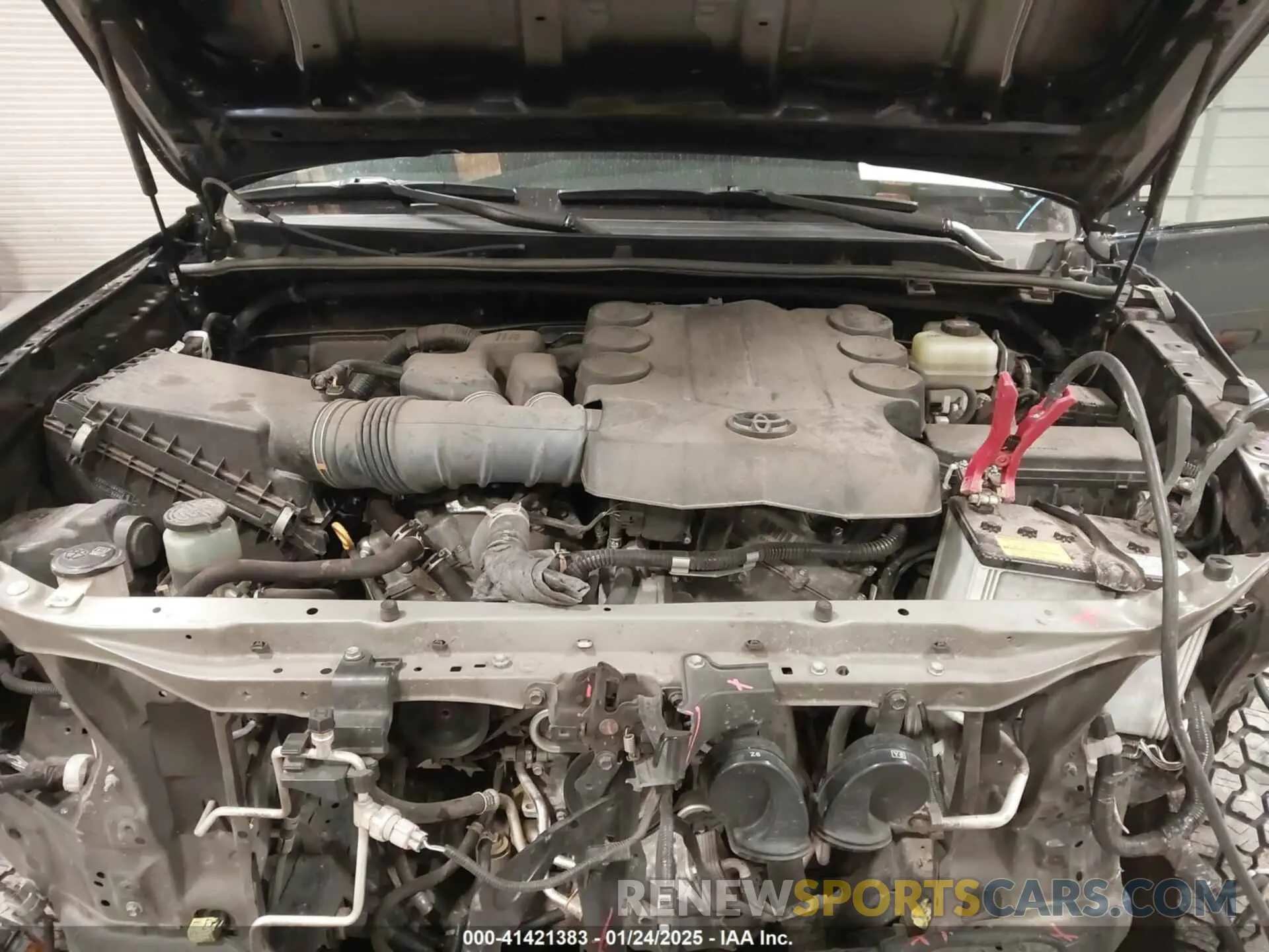 10 fotografías del automóvil dañado JTEMU5JR4M5939432 TOYOTA 4RUNNER 2021