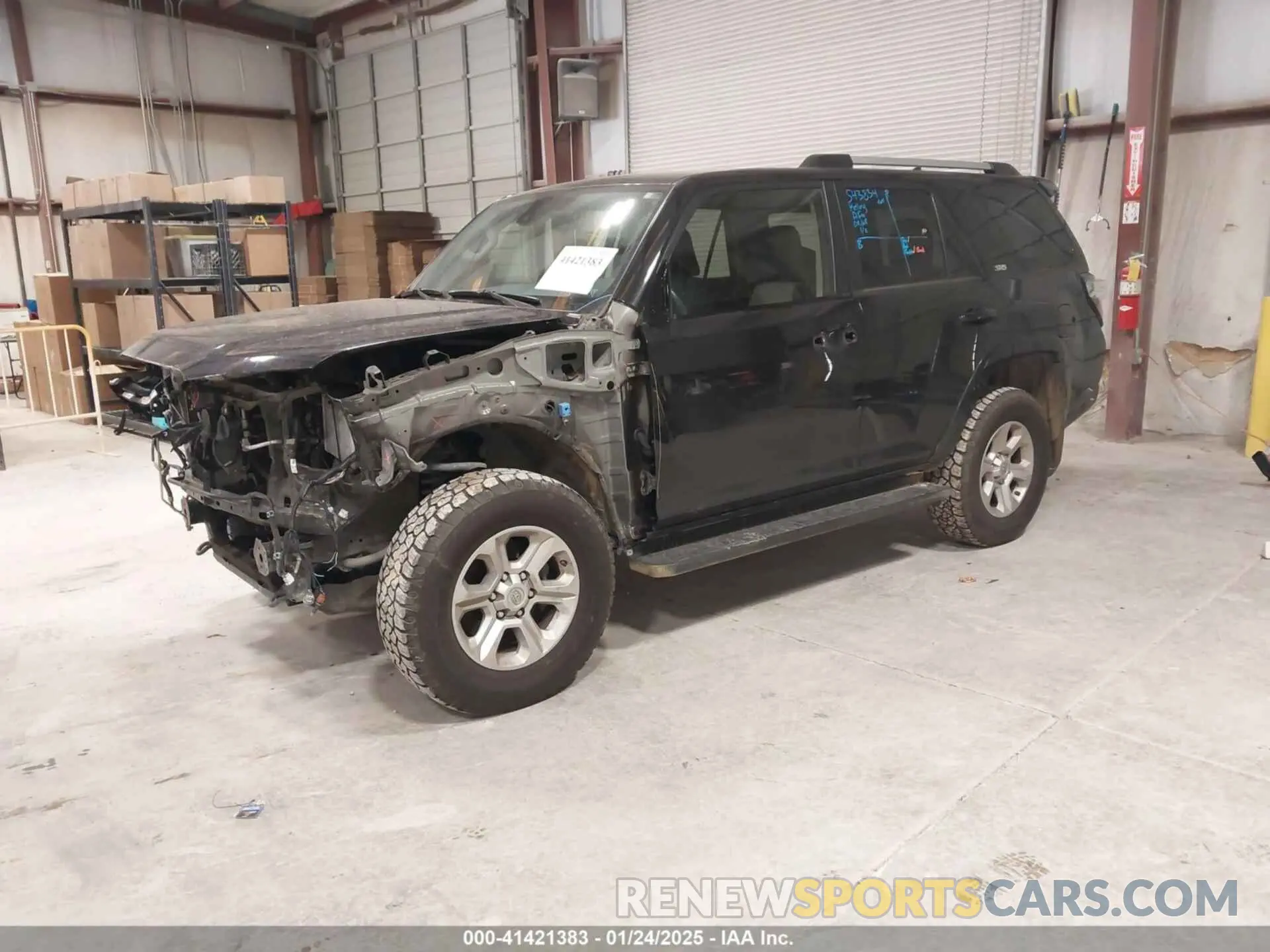 2 fotografías del automóvil dañado JTEMU5JR4M5939432 TOYOTA 4RUNNER 2021