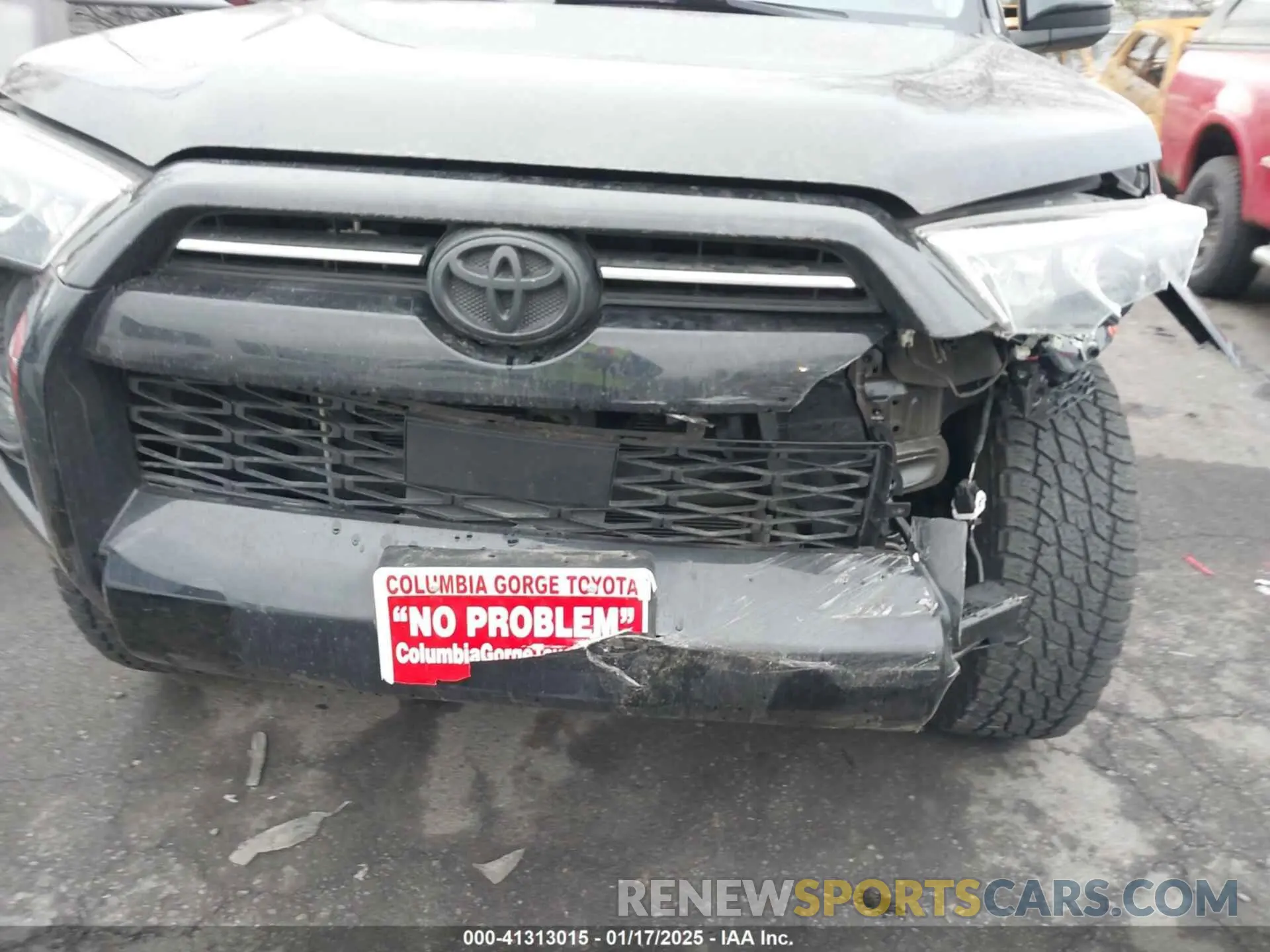 19 fotografías del automóvil dañado JTEMU5JR6M5855676 TOYOTA 4RUNNER 2021