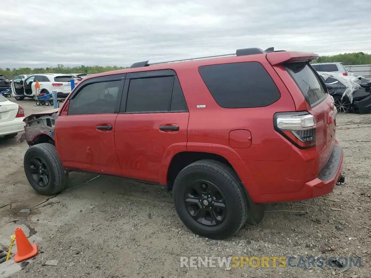 2 fotografías del automóvil dañado JTEMU5JR7M5933513 TOYOTA 4RUNNER 2021